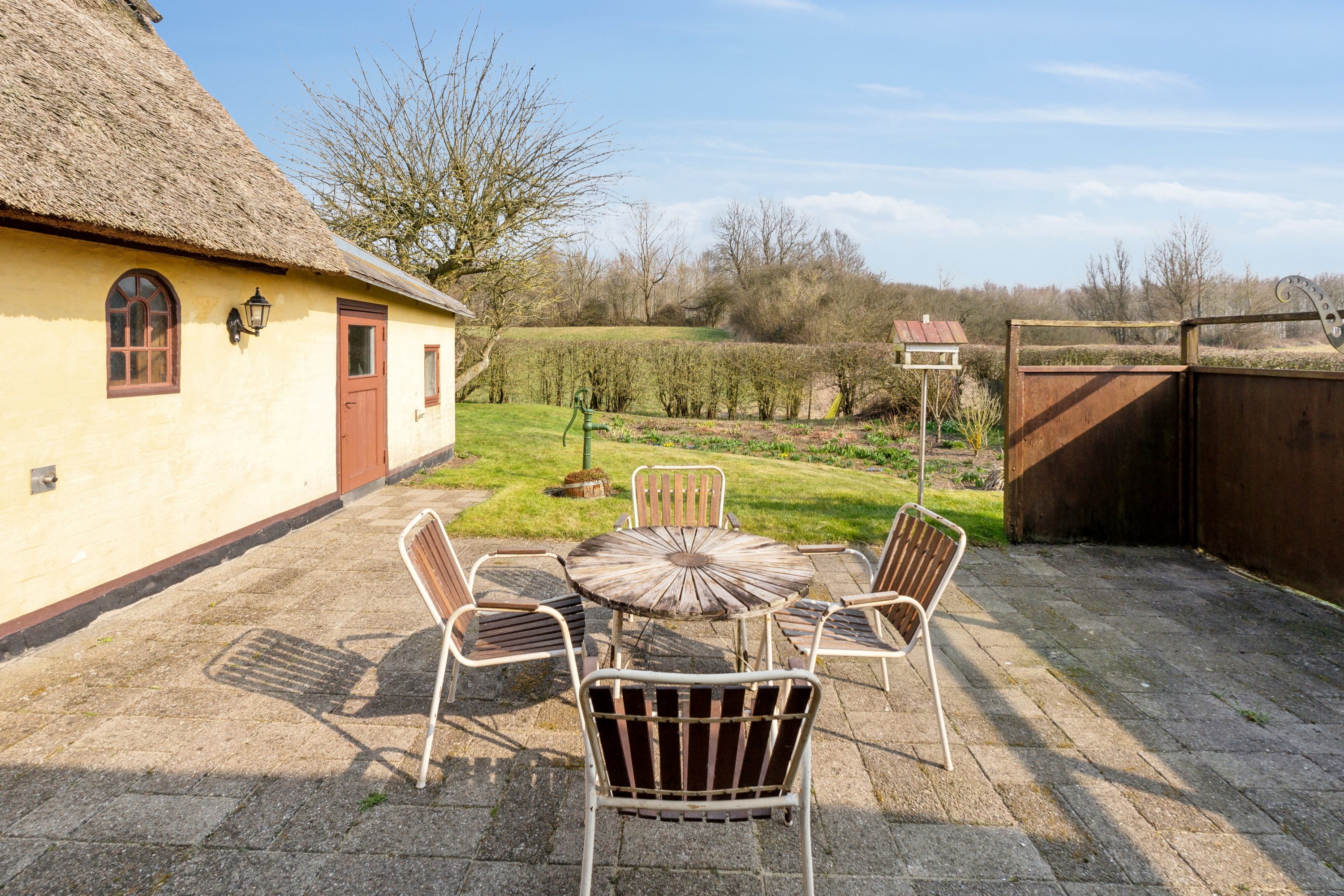 Fremhævet terrasse billede i fuldskærmstilstand. Billede af Brændeskovvej 18, Tved, 5700 Svendborg