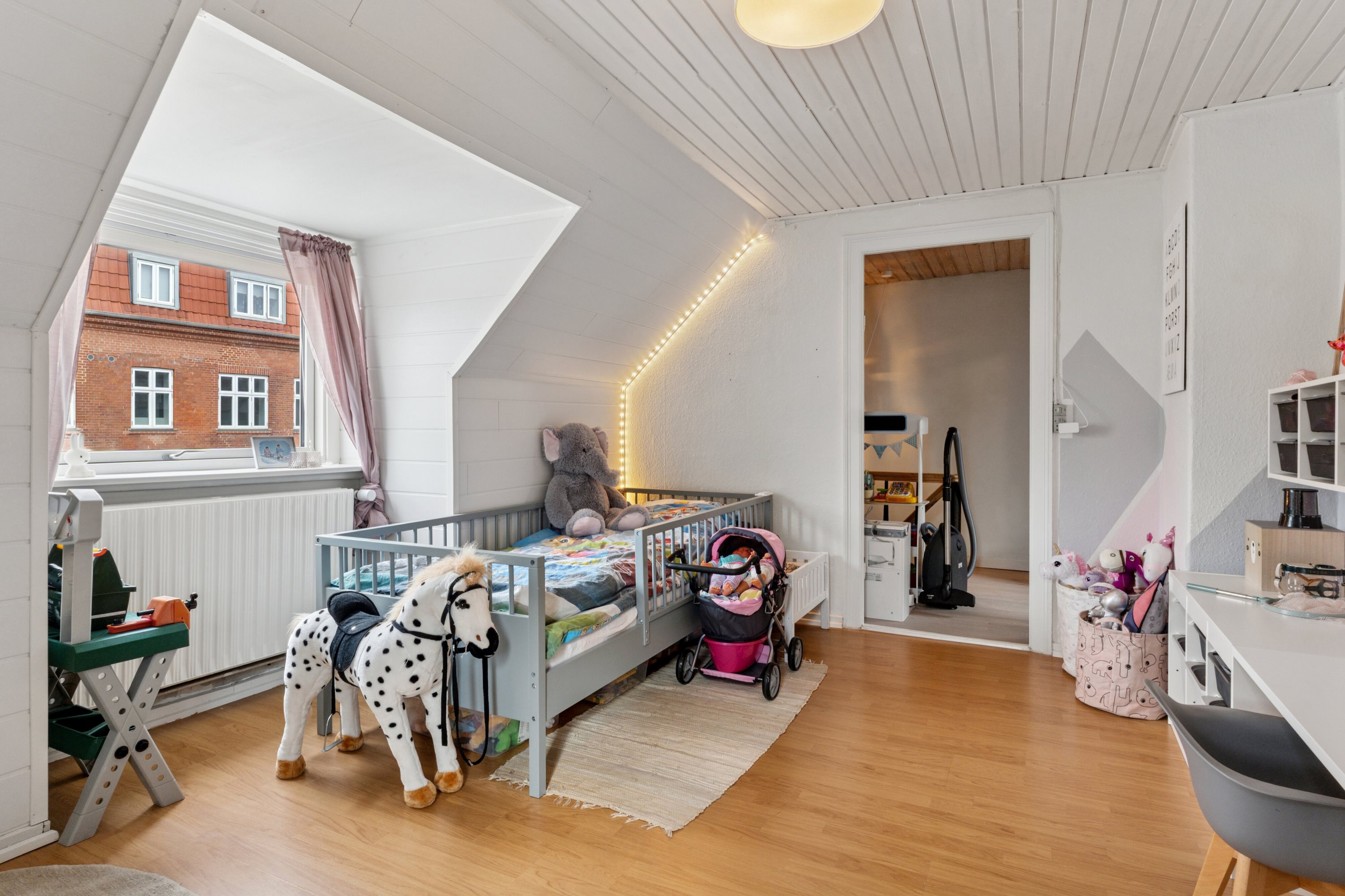 Fremhævet værelse billede i fuldskærmstilstand. Billede af Kalundborgvej 8, 4200 Slagelse