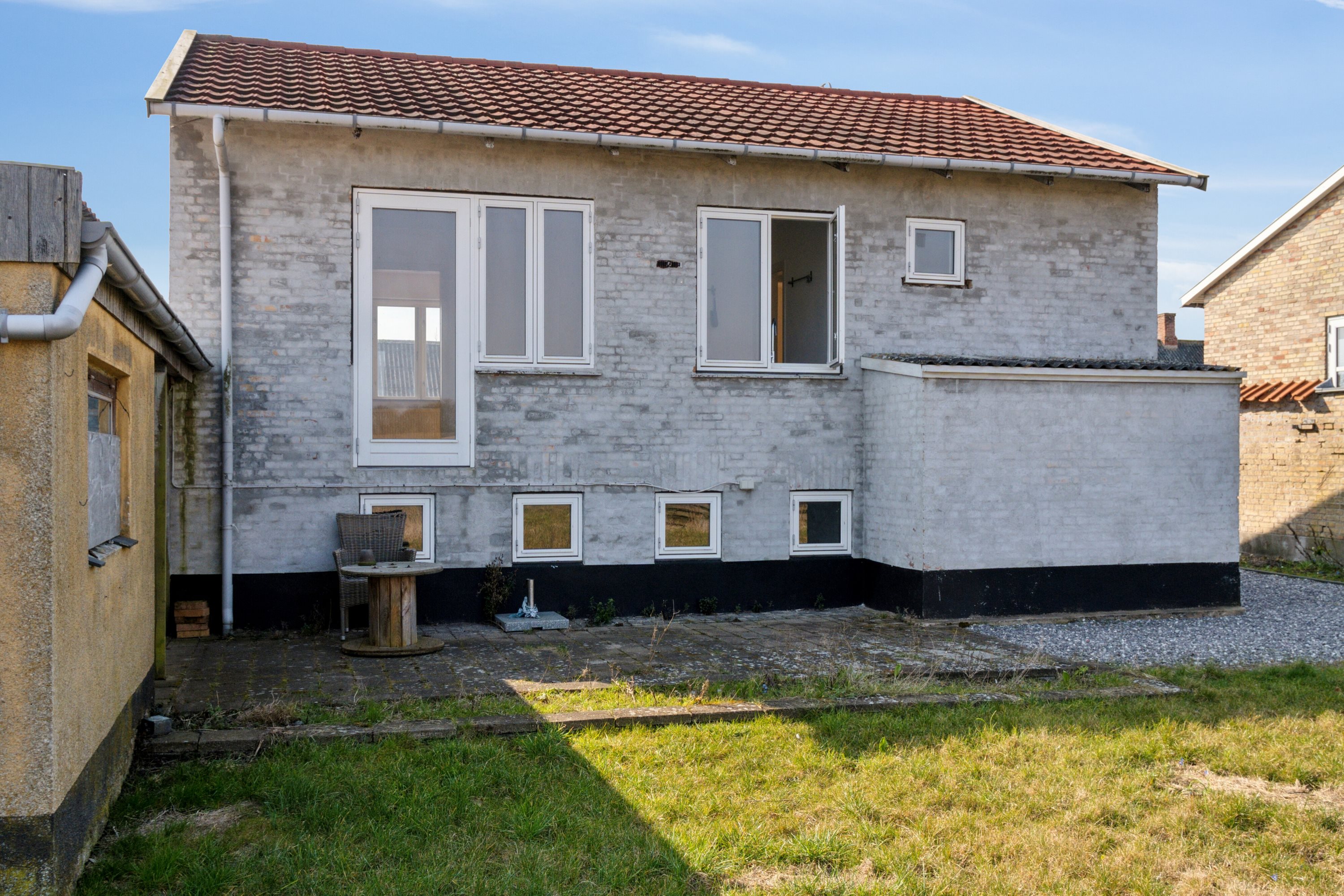 Fremhævet set fra haven billede i fuldskærmstilstand. Billede af Orevej 58, 4760 Vordingborg