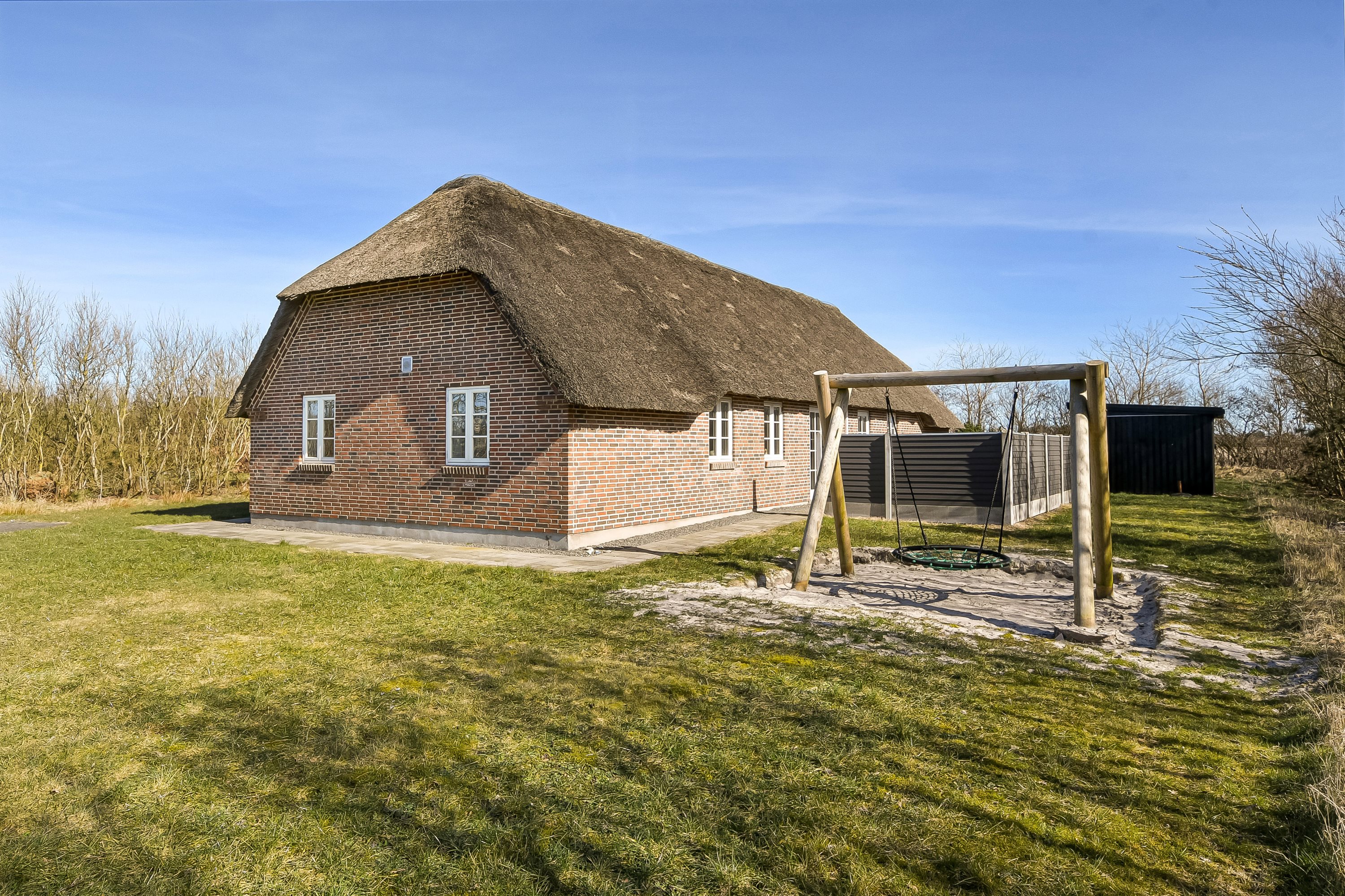 Fremhævet ejendommen billede i fuldskærmstilstand. Billede af Dommersøvej 15, Husby, 6990 Ulfborg