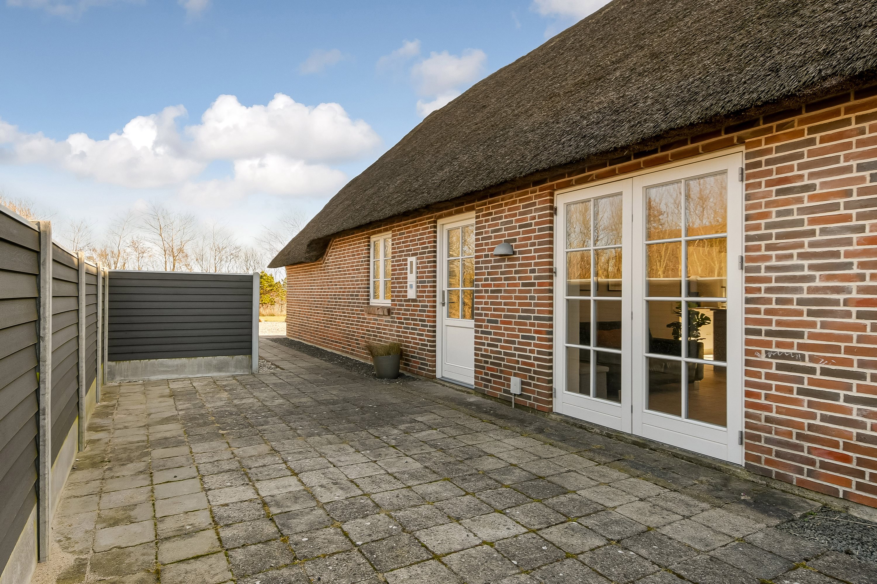 Fremhævet ejendommen billede i fuldskærmstilstand. Billede af Dommersøvej 15, Husby, 6990 Ulfborg