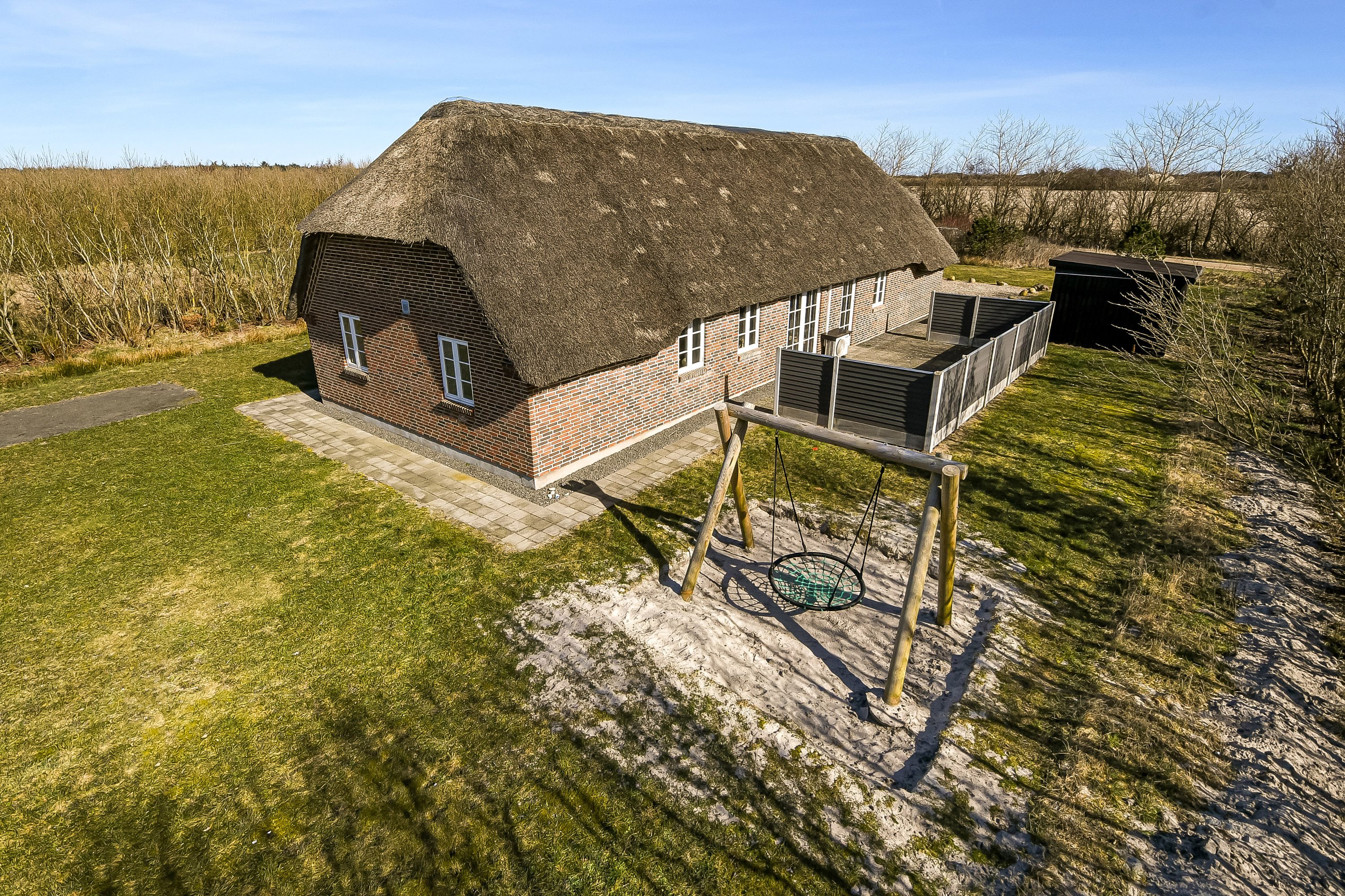 Fremhævet ejendommen billede i fuldskærmstilstand. Billede af Dommersøvej 15, Husby, 6990 Ulfborg