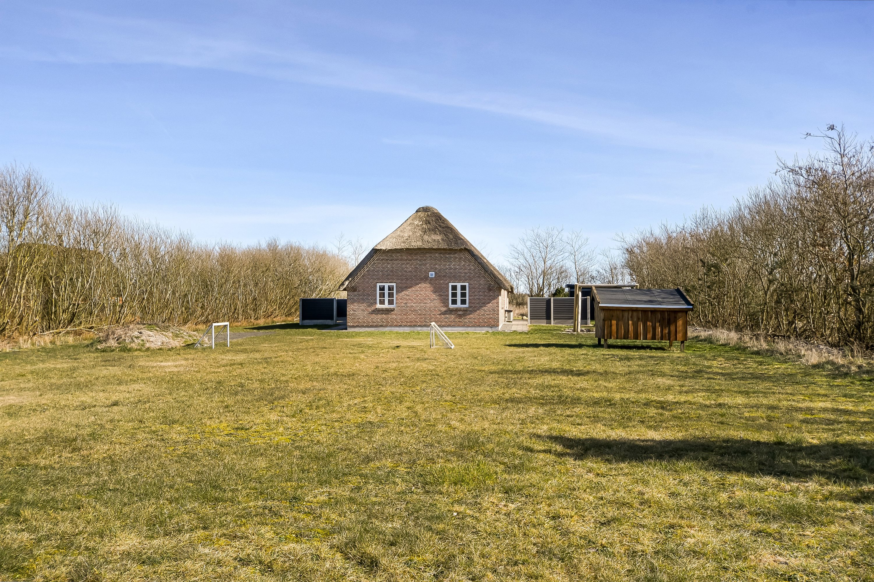 Fremhævet ejendommen billede i fuldskærmstilstand. Billede af Dommersøvej 15, Husby, 6990 Ulfborg