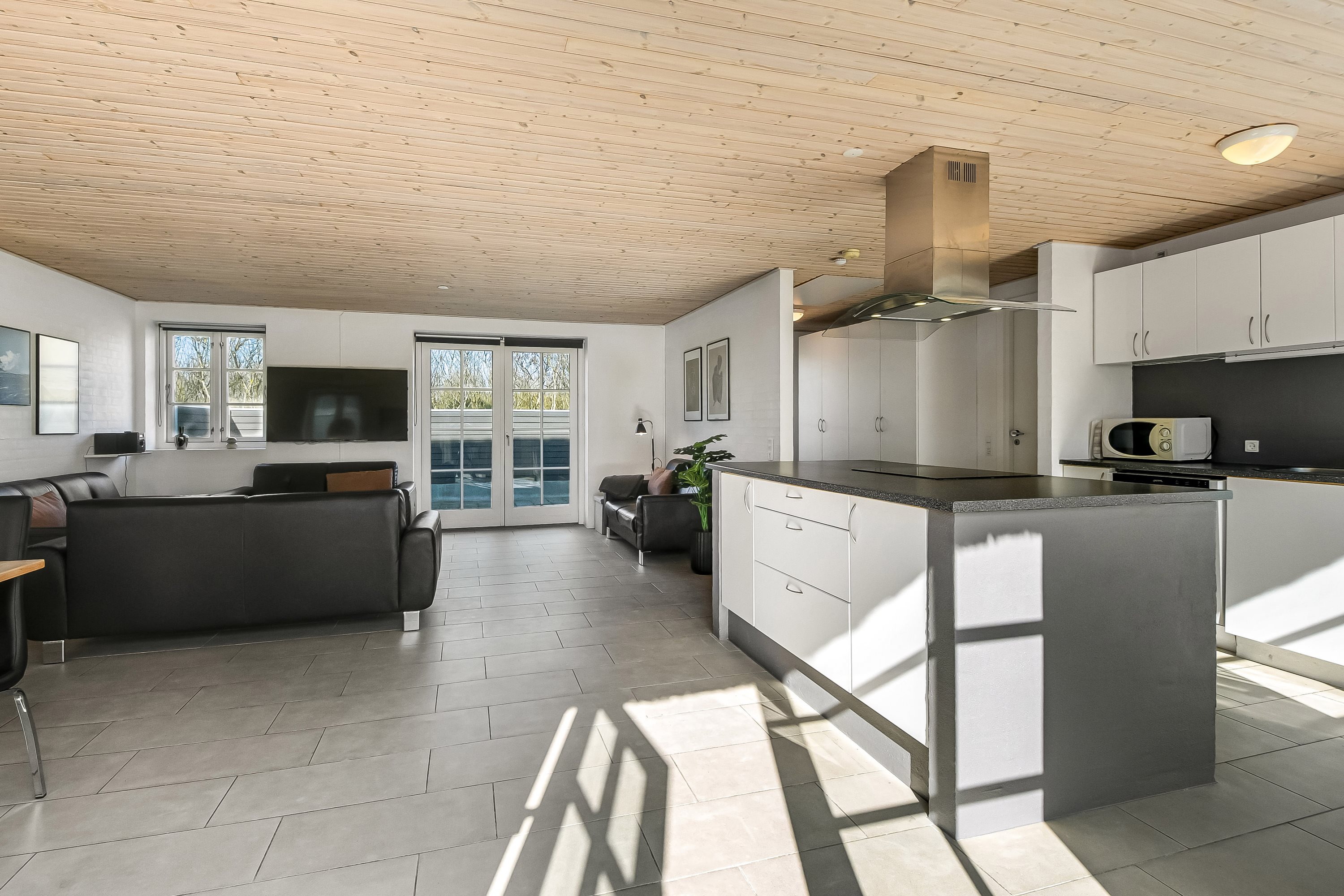 Fremhævet køkken billede i fuldskærmstilstand. Billede af Dommersøvej 15, Husby, 6990 Ulfborg