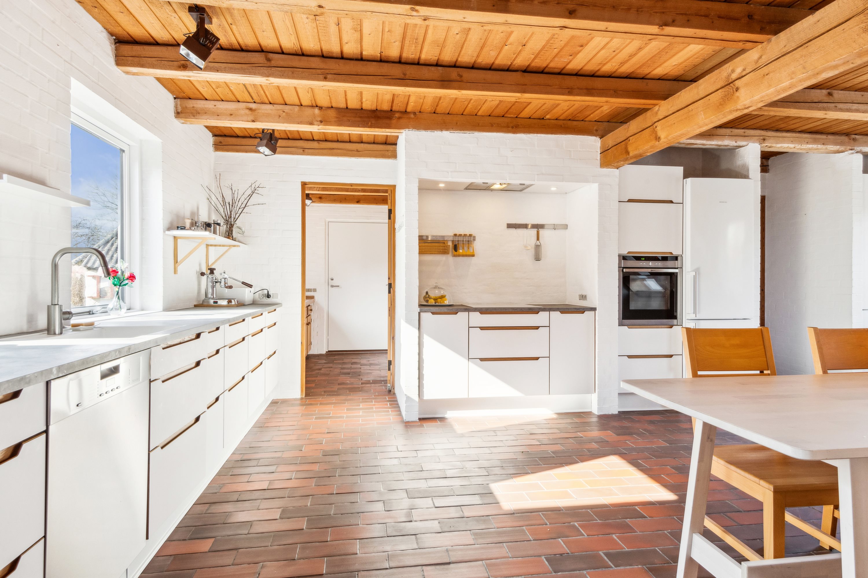 Fremhævet køkken-alrum billede i fuldskærmstilstand. Billede af Horsens Byvej 7, 9520 Skørping