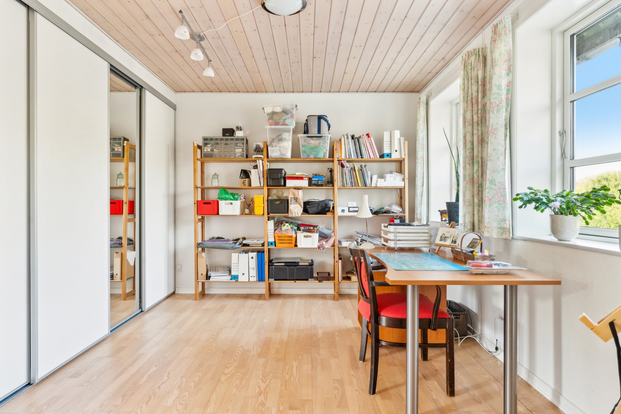 Fremhævet stue billede i fuldskærmstilstand. Billede af Birkestien 2, Mellerup, 8930 Randers NØ