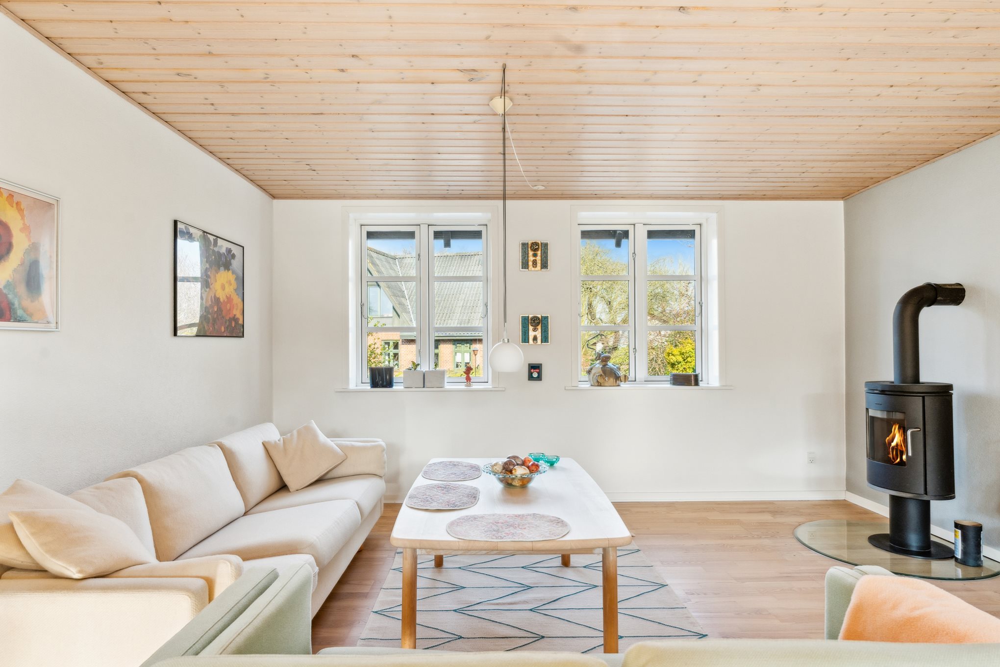 Fremhævet stue billede i fuldskærmstilstand. Billede af Birkestien 2, Mellerup, 8930 Randers NØ