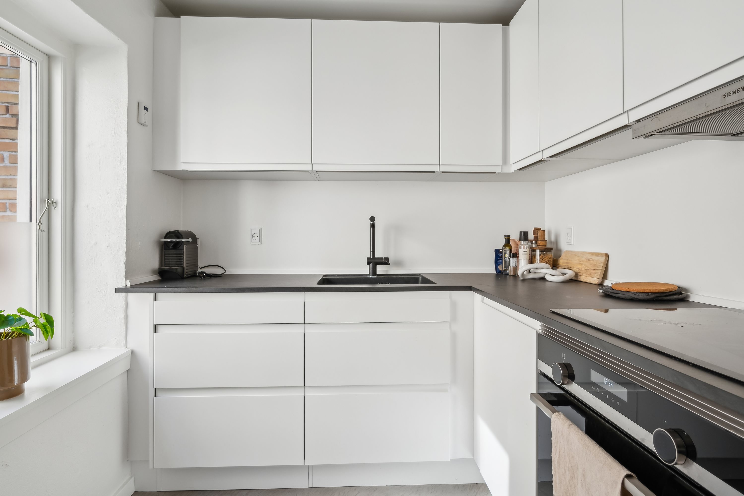 Fremhævet køkken billede i fuldskærmstilstand. Billede af Klostergade 33B, 1., 8000 Aarhus C