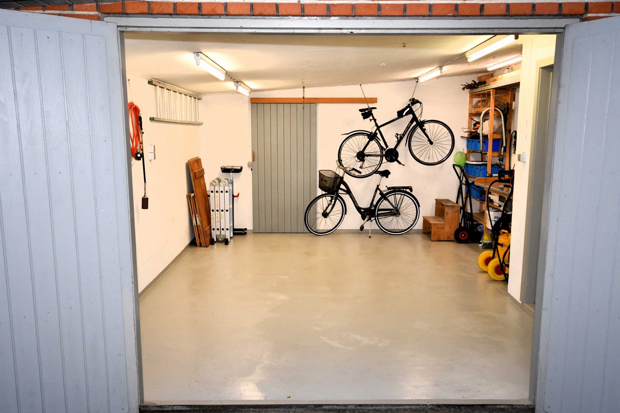 Fremhævet garage billede i fuldskærmstilstand. Billede af H Rasmussens Vej 6, 9460 Brovst