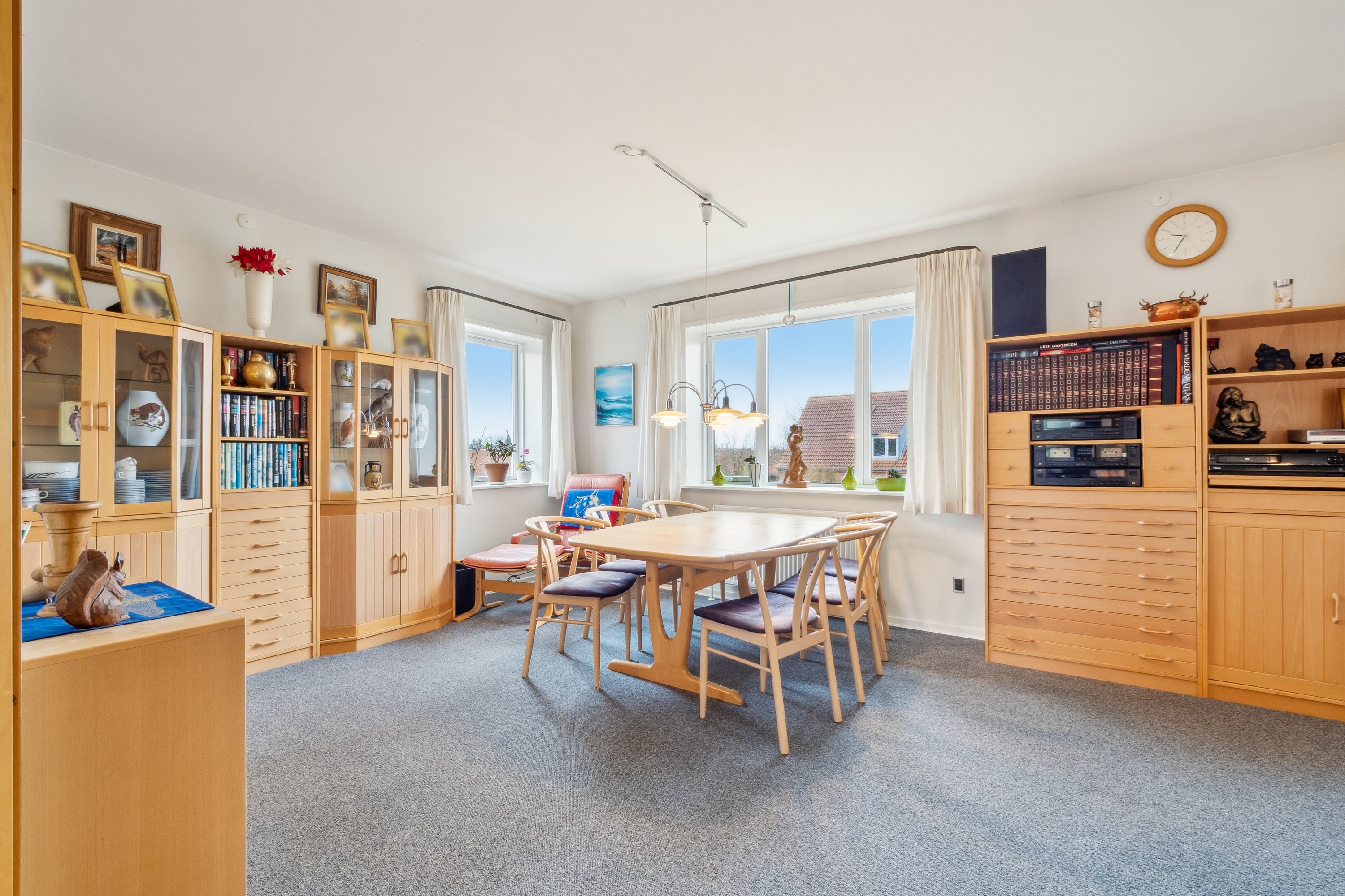 Fremhævet stue billede i fuldskærmstilstand. Billede af Østerrisvej 42, 7840 Højslev