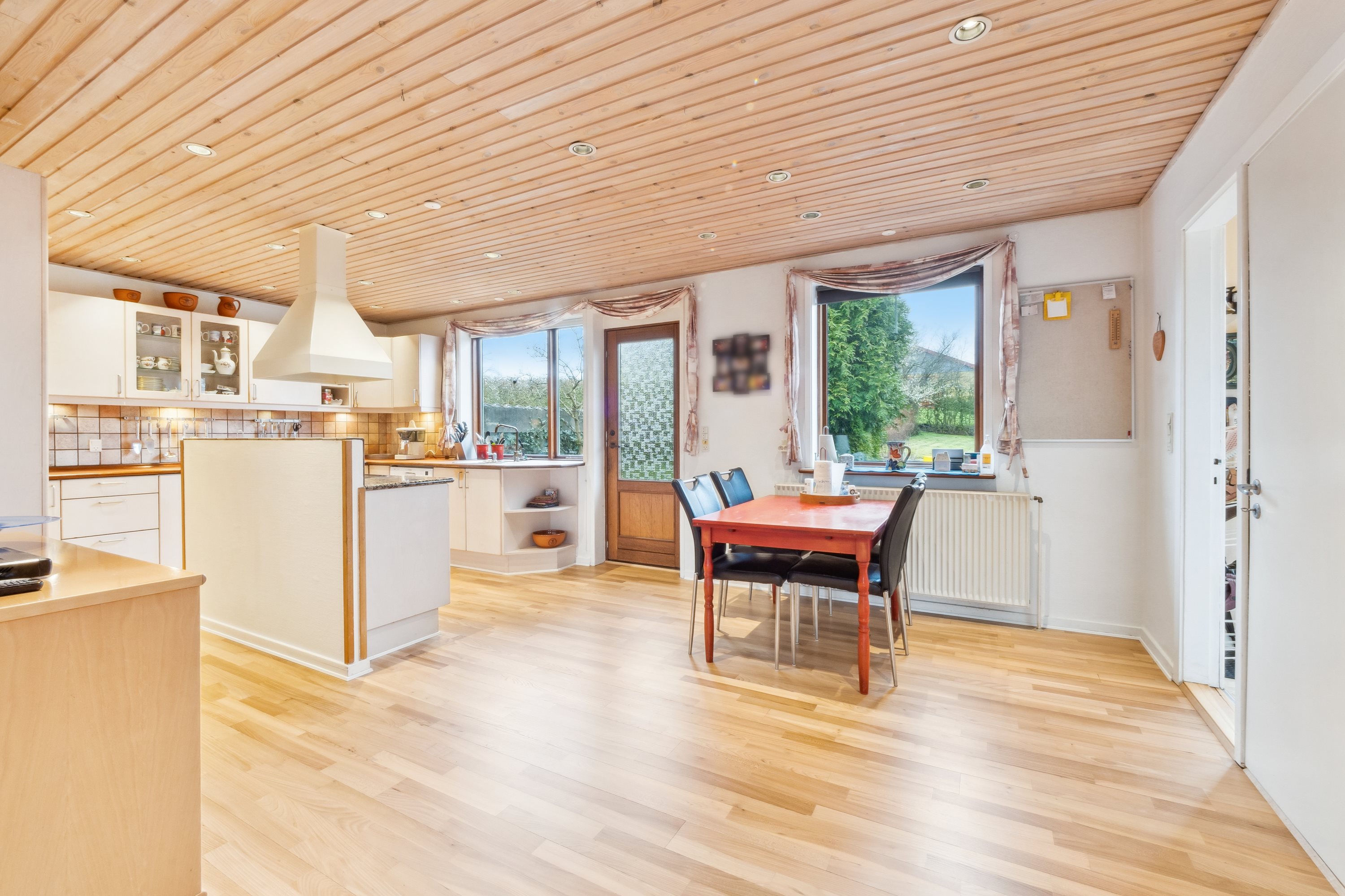 Fremhævet stue billede i fuldskærmstilstand. Billede af Østerrisvej 42, 7840 Højslev