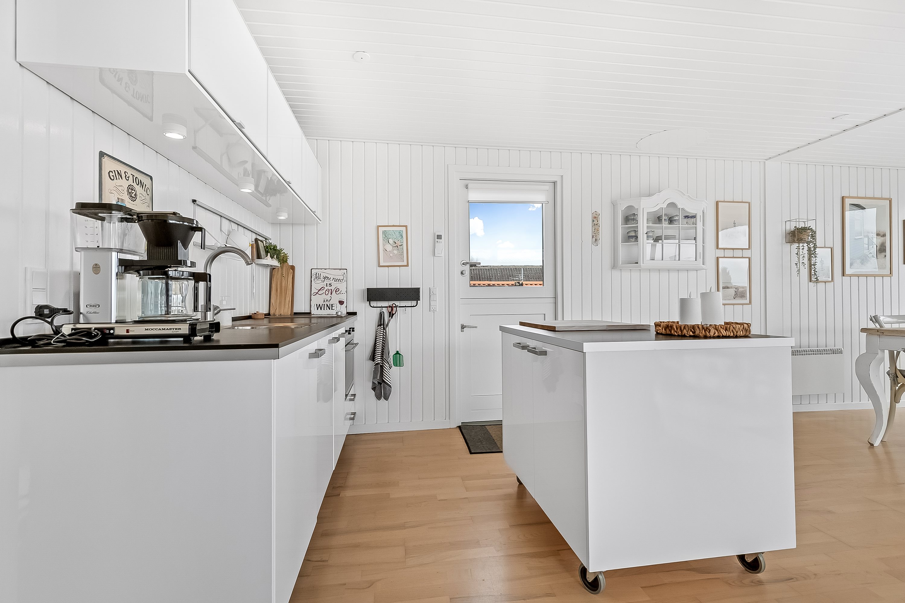 Fremhævet køkken billede i fuldskærmstilstand. Billede af Violvej 5, Mørkholt, 7080 Børkop