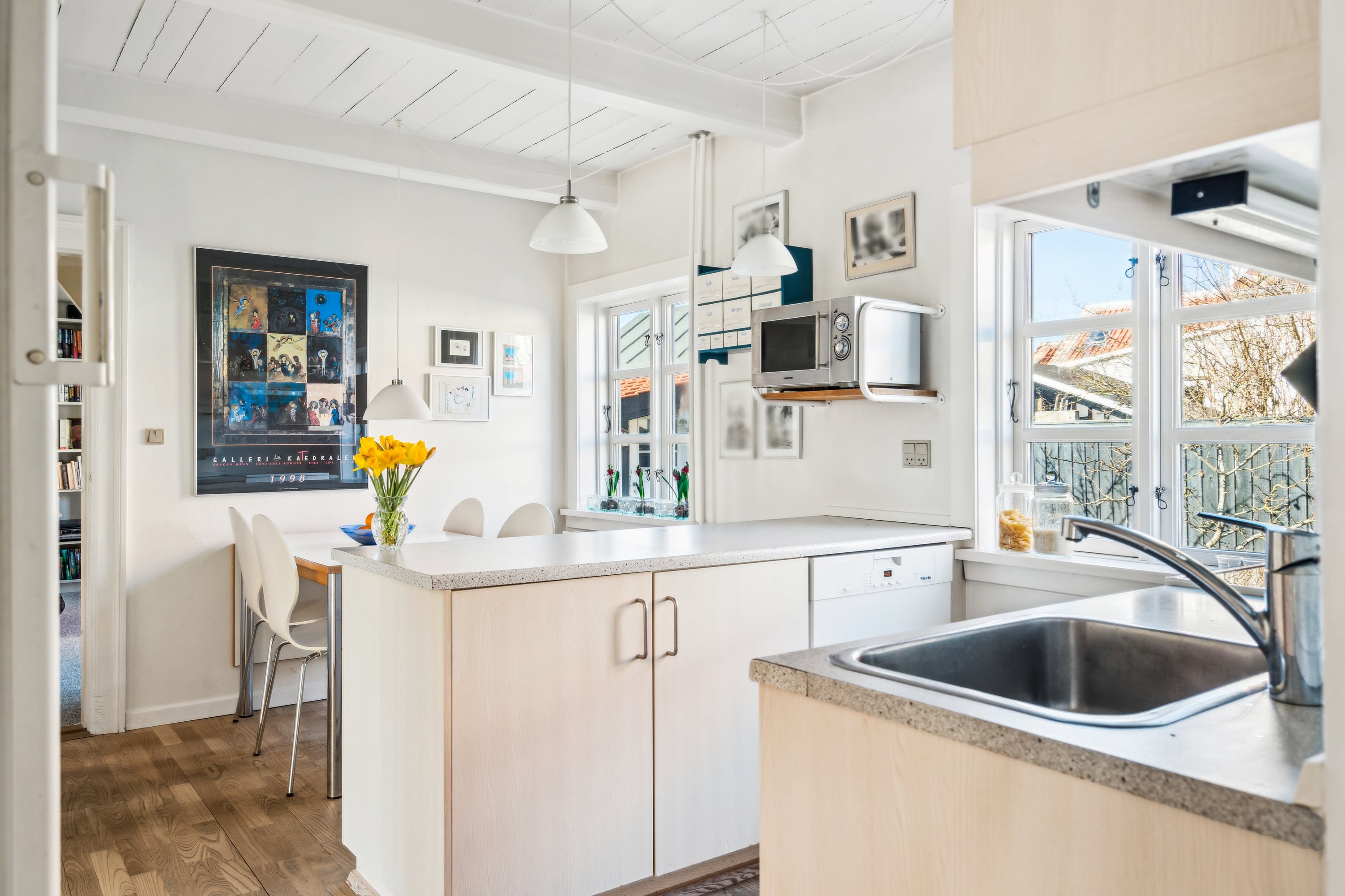 Fremhævet køkken billede i fuldskærmstilstand. Billede af Lodsvej 4, Vesterby, 9990 Skagen