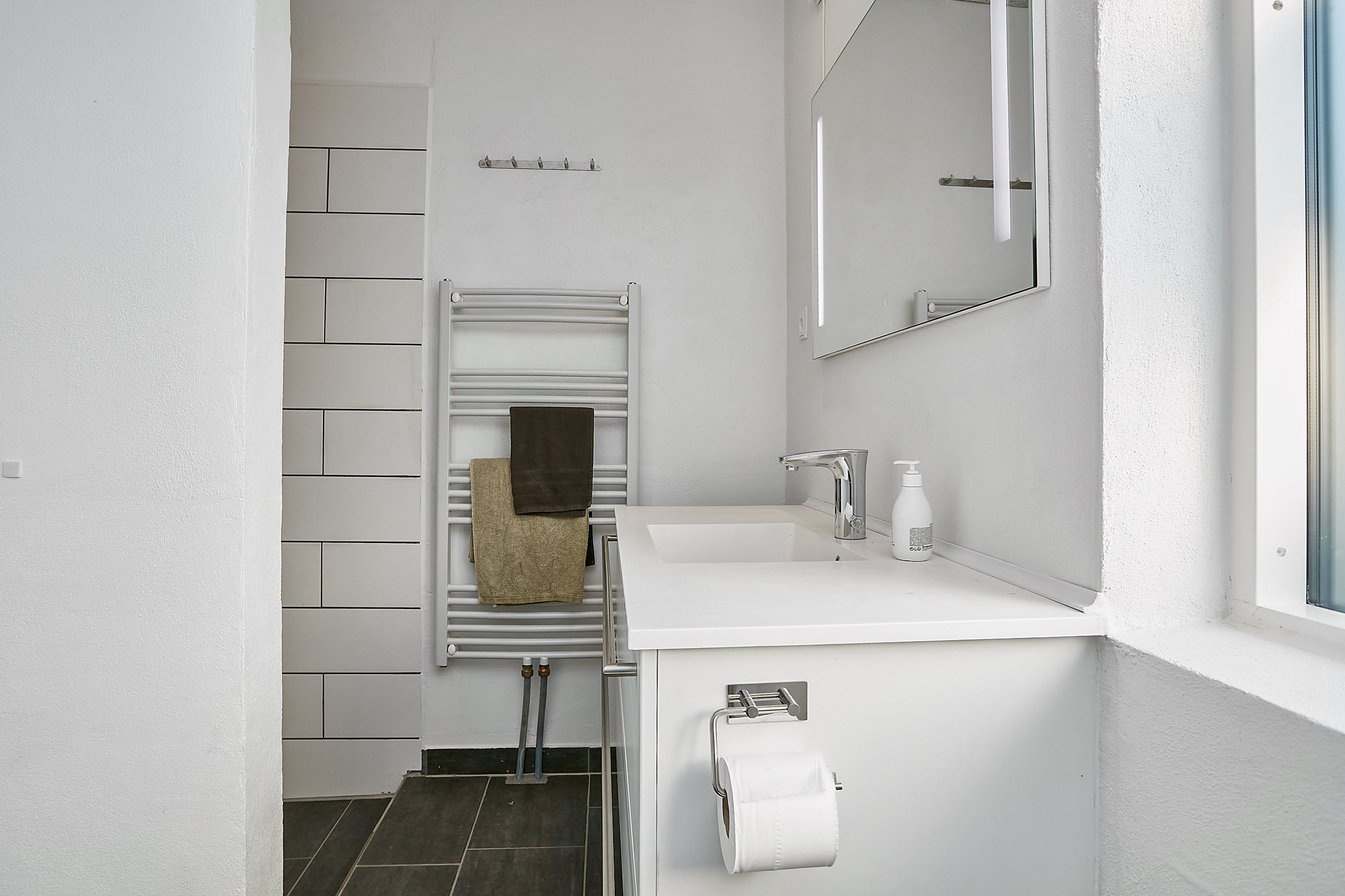 Fremhævet  billede i fuldskærmstilstand. Billede af Holmen 2, Glud, 7130 Juelsminde