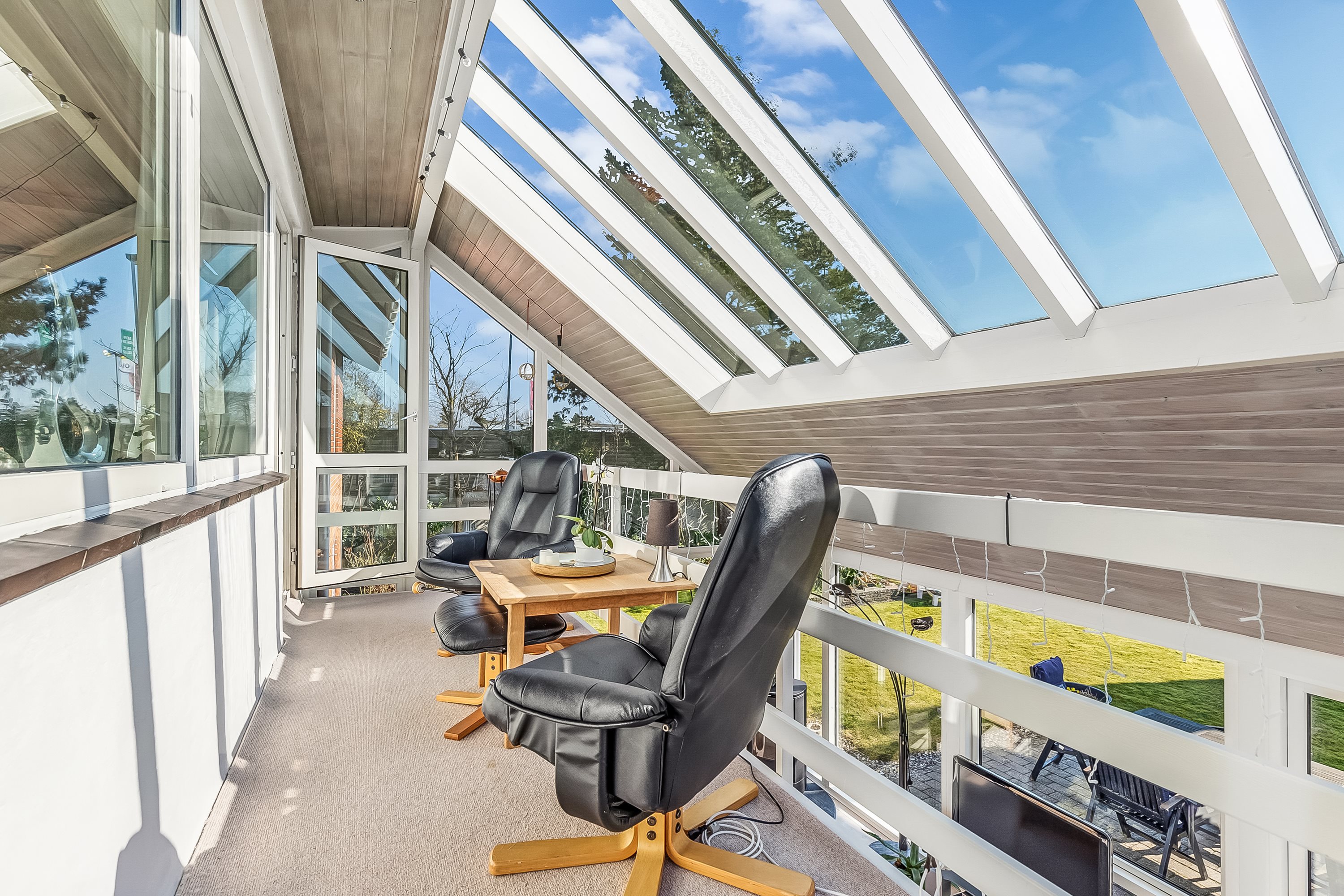 Fremhævet udestue billede i fuldskærmstilstand. Billede af Damhusvej 3, Bramdrupdam, 6000 Kolding