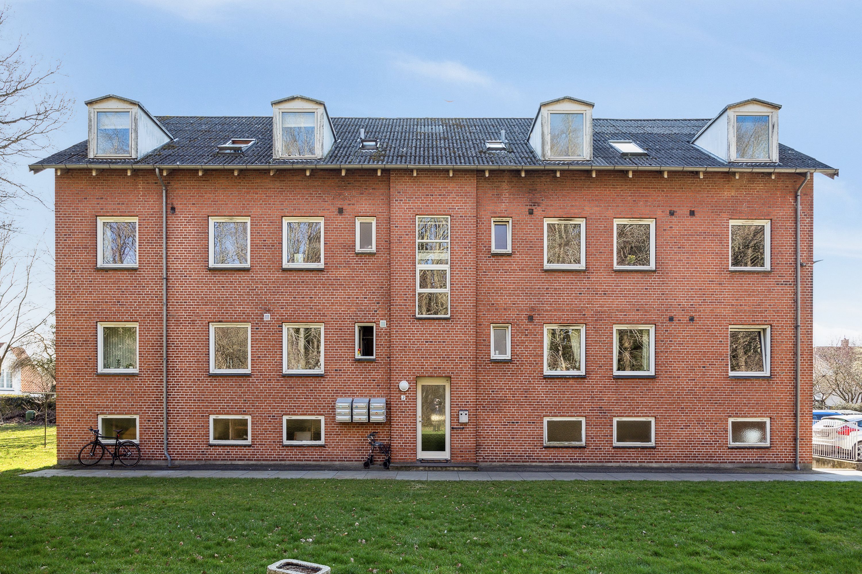 Fremhævet ejendom 1 billede i fuldskærmstilstand. Billede af Skovbrynet 2, 1. th., 4681 Herfølge