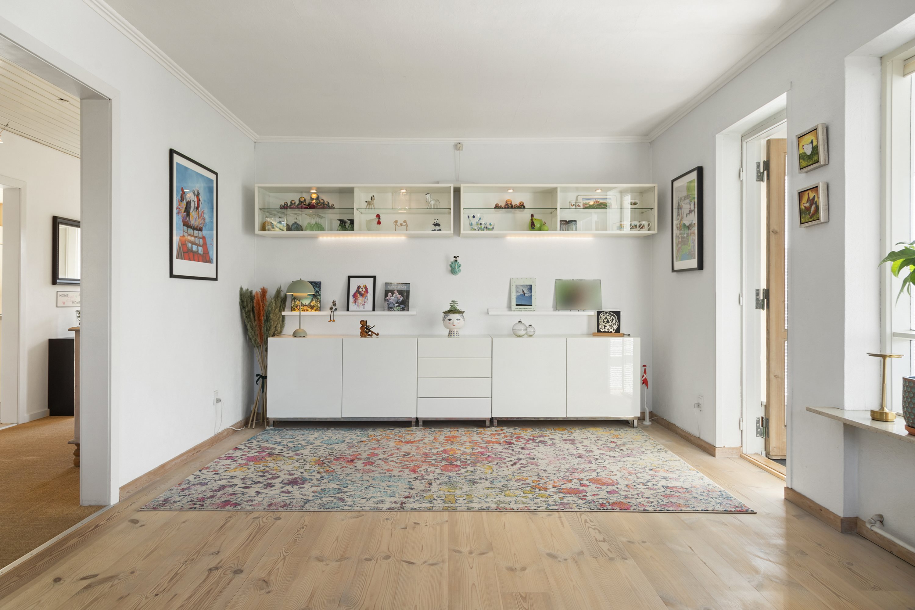 Fremhævet stue billede i fuldskærmstilstand. Billede af Ane Dams Gade 20, 9400 Nørresundby