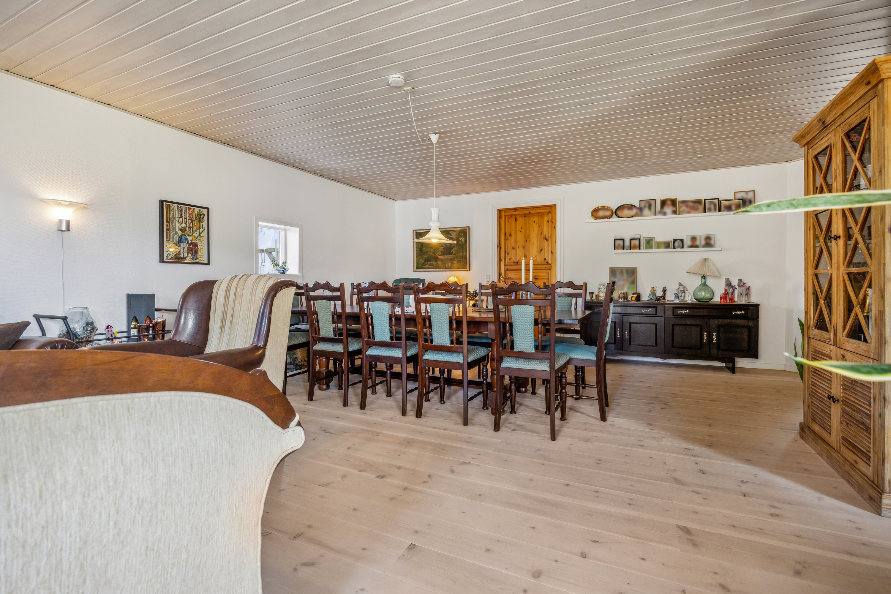 Fremhævet stue billede i fuldskærmstilstand. Billede af Ole Langes Vej 2, 9460 Brovst