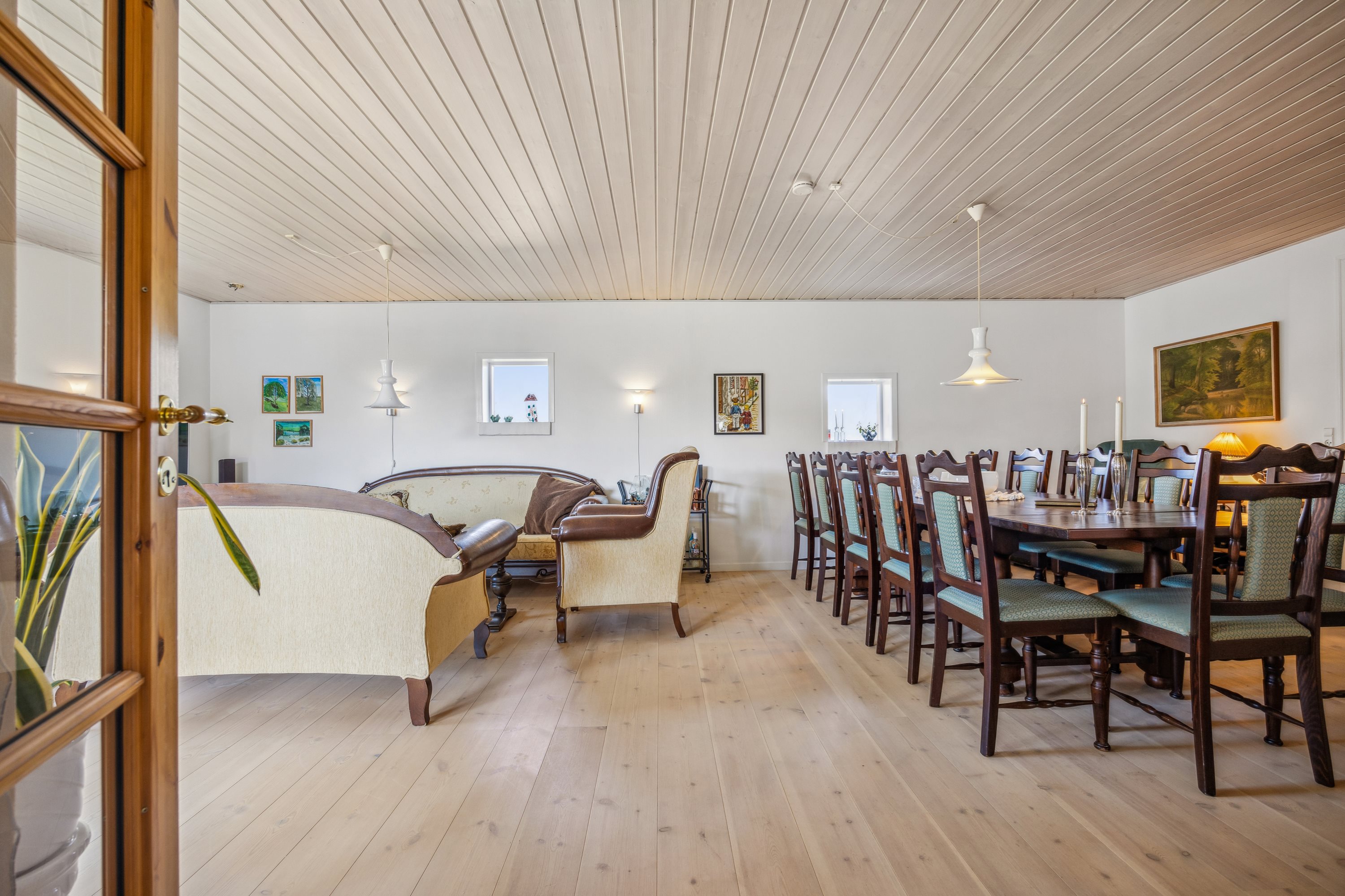 Fremhævet stue billede i fuldskærmstilstand. Billede af Ole Langes Vej 2, 9460 Brovst