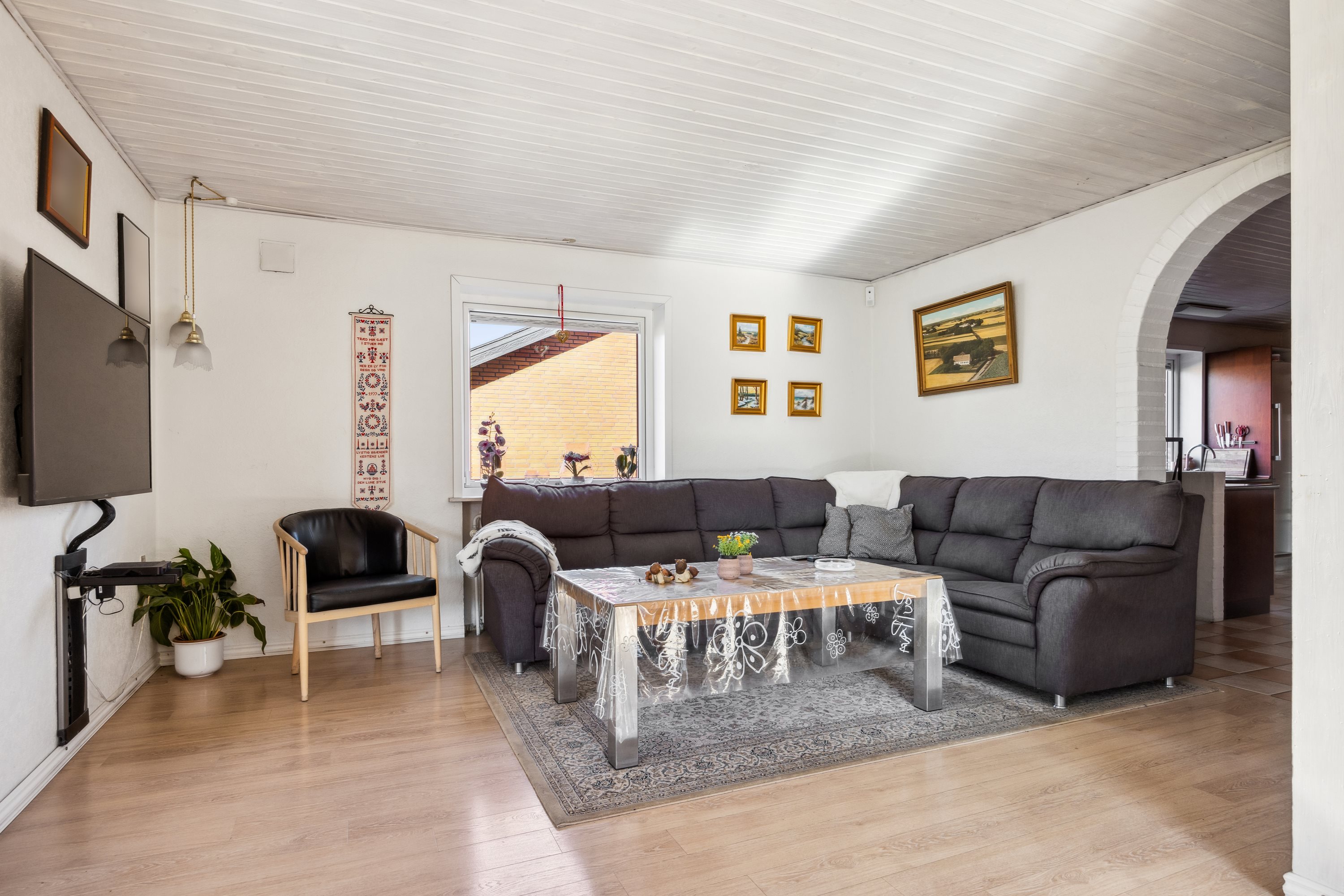 Fremhævet stue billede i fuldskærmstilstand. Billede af Mejerivej 7, Mejlby, 9610 Nørager