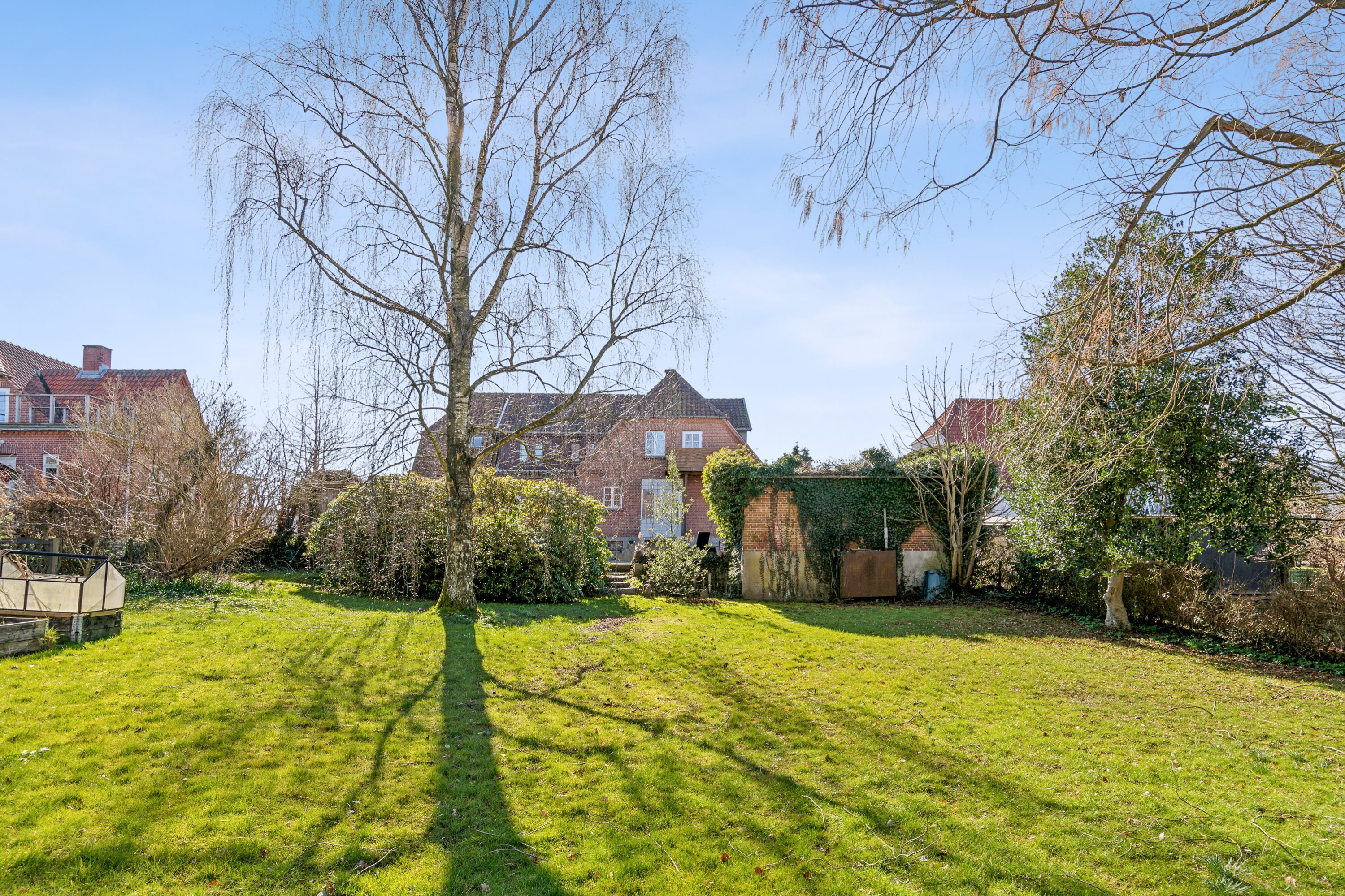 Fremhævet udendørs billede i fuldskærmstilstand. Billede af Odensevej 14, Verninge, 5690 Tommerup