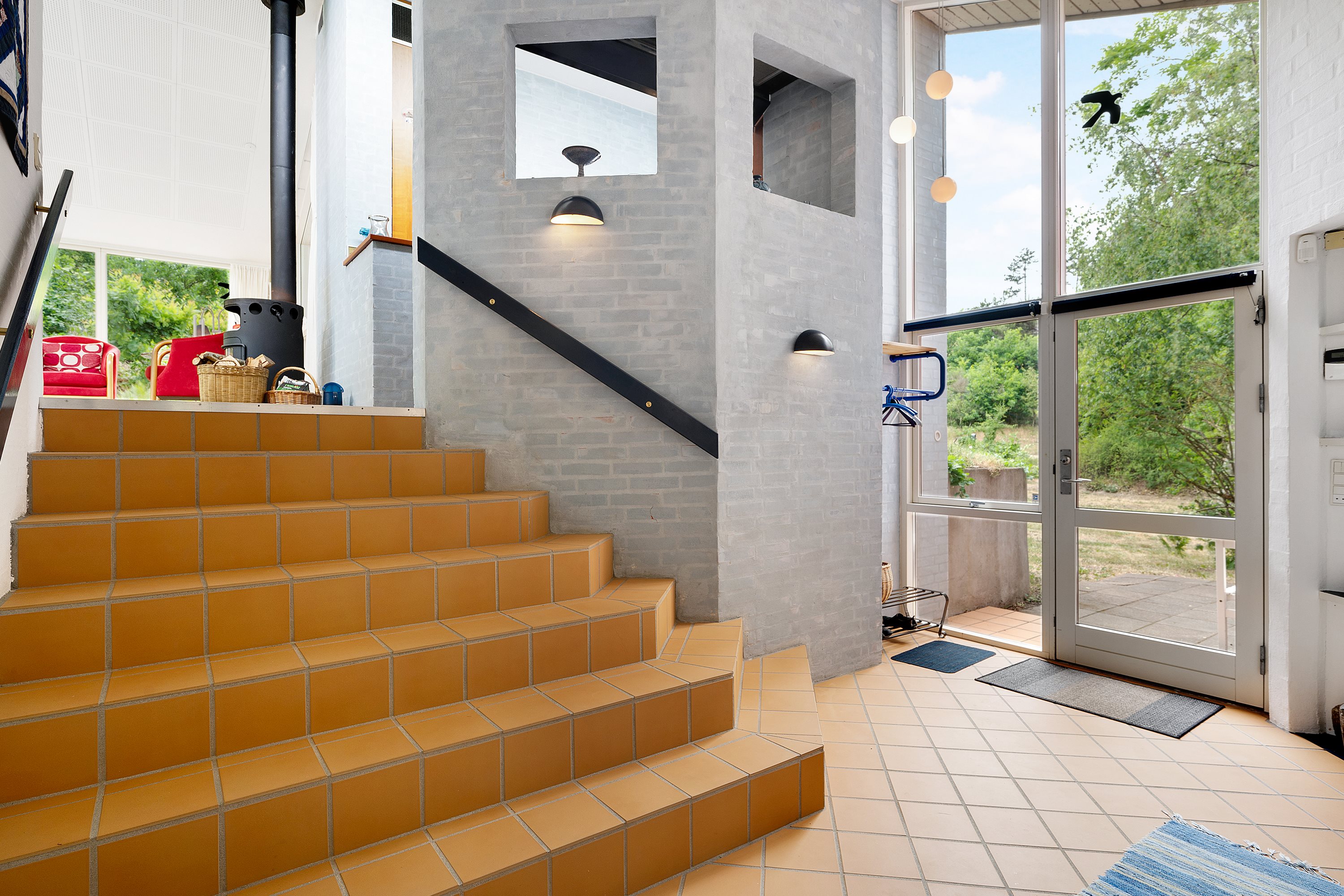 Fremhævet trappe billede i fuldskærmstilstand. Billede af Eskildshøj 1, Fuglsø, 8420 Knebel