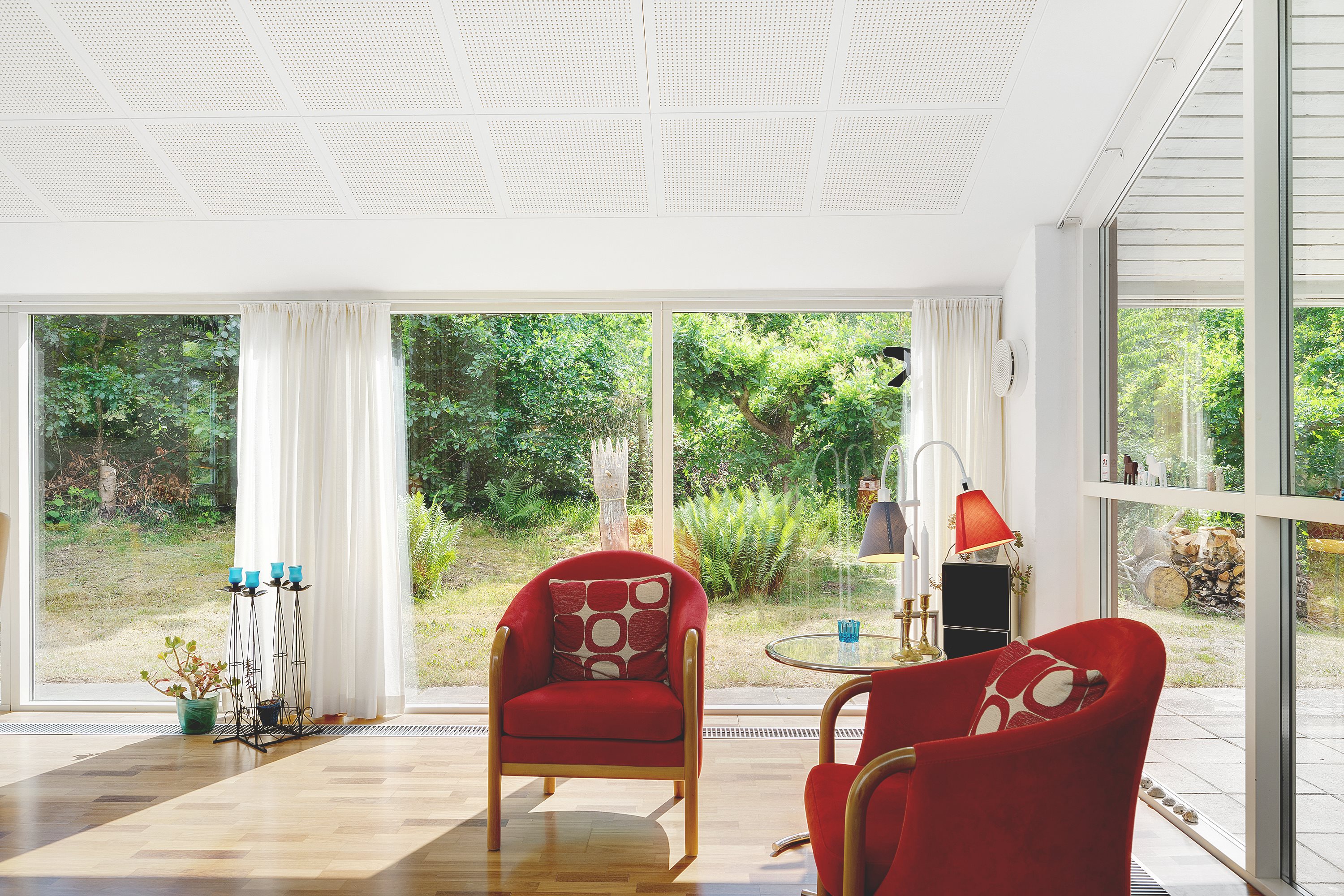 Fremhævet stue billede i fuldskærmstilstand. Billede af Eskildshøj 1, Fuglsø, 8420 Knebel