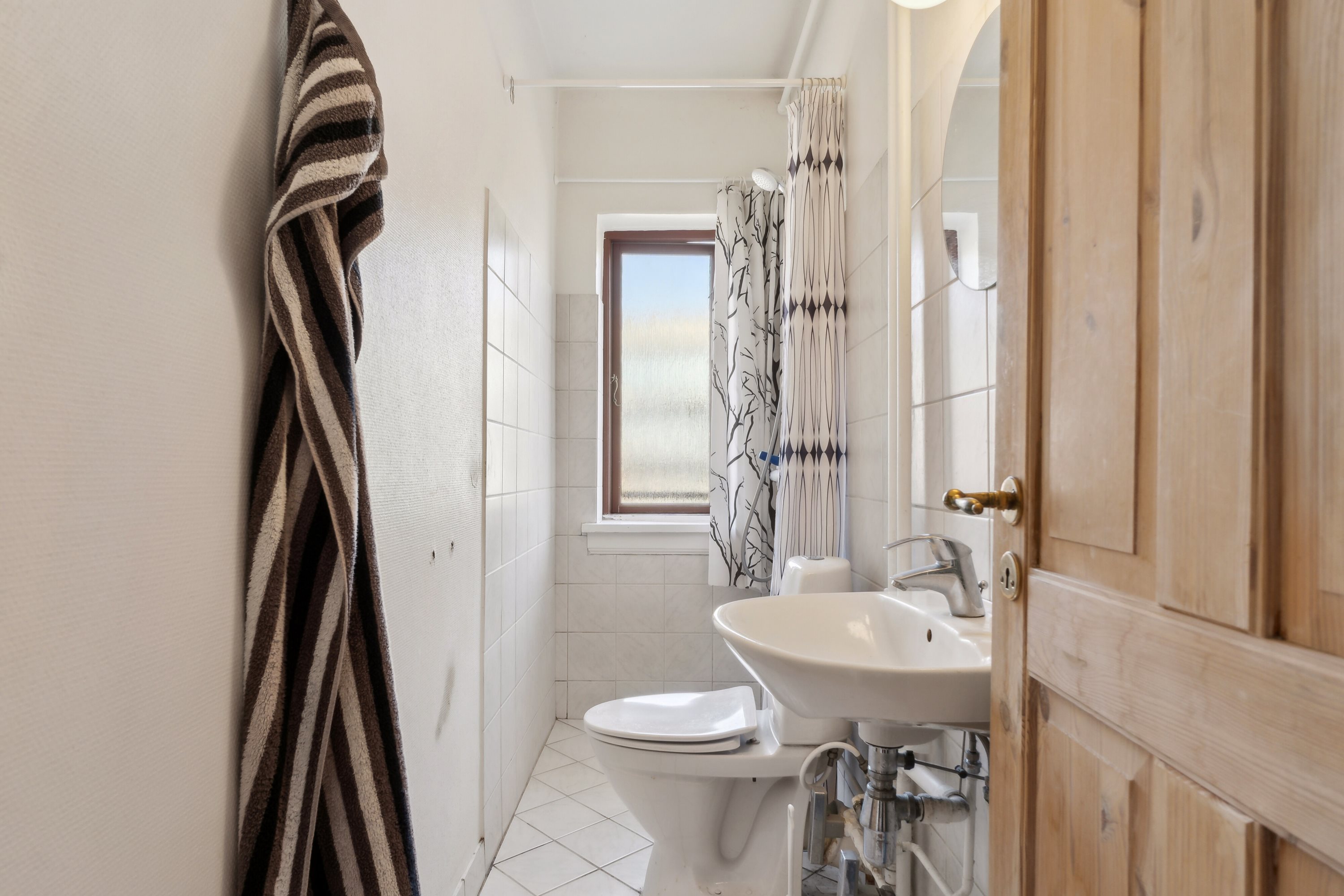 Fremhævet badeværelse billede i fuldskærmstilstand. Billede af Schacksgade 30, 2. tv., 5000 Odense C