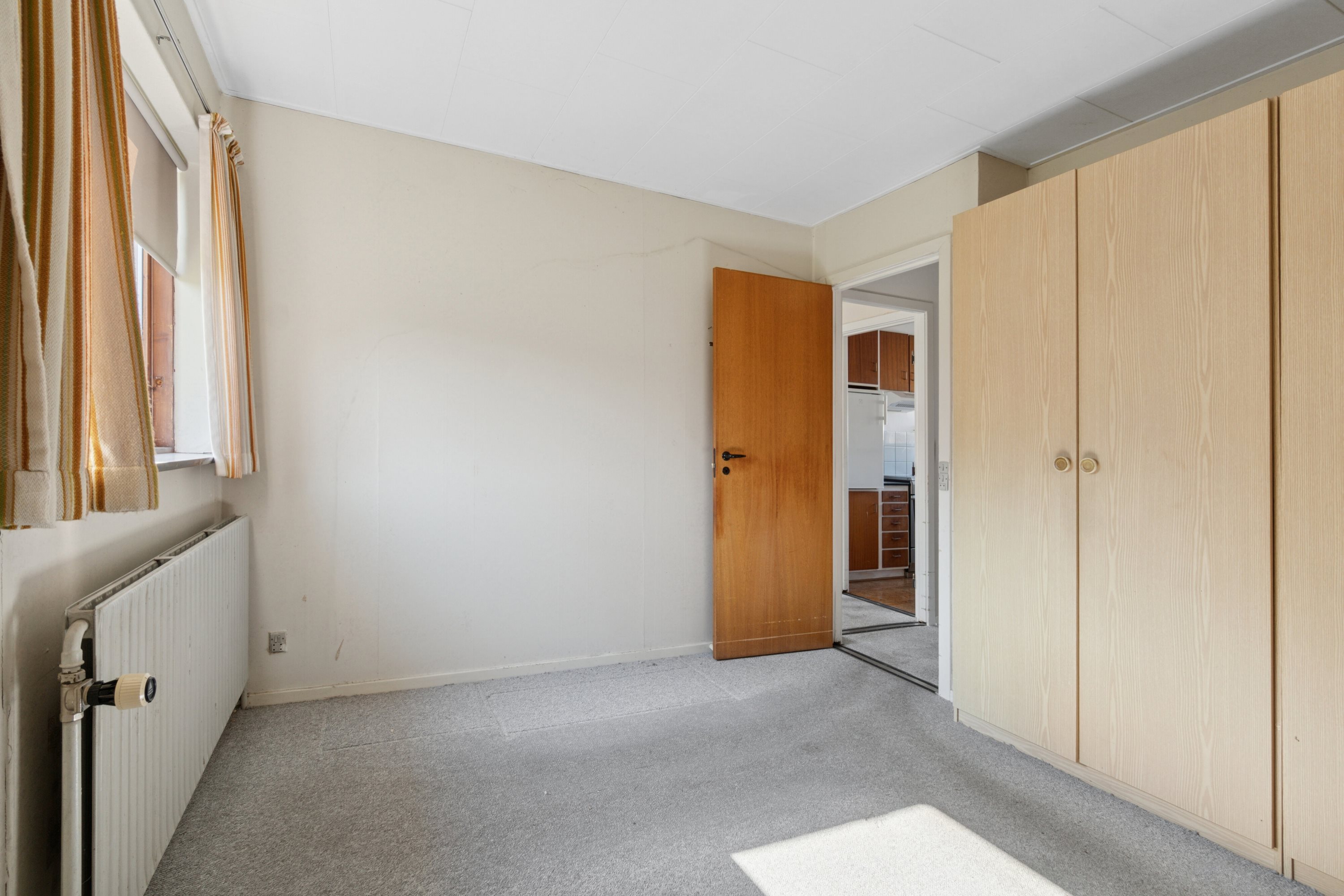 Fremhævet soveværelse billede i fuldskærmstilstand. Billede af Buen 7, Lobbæk, 3720 Aakirkeby