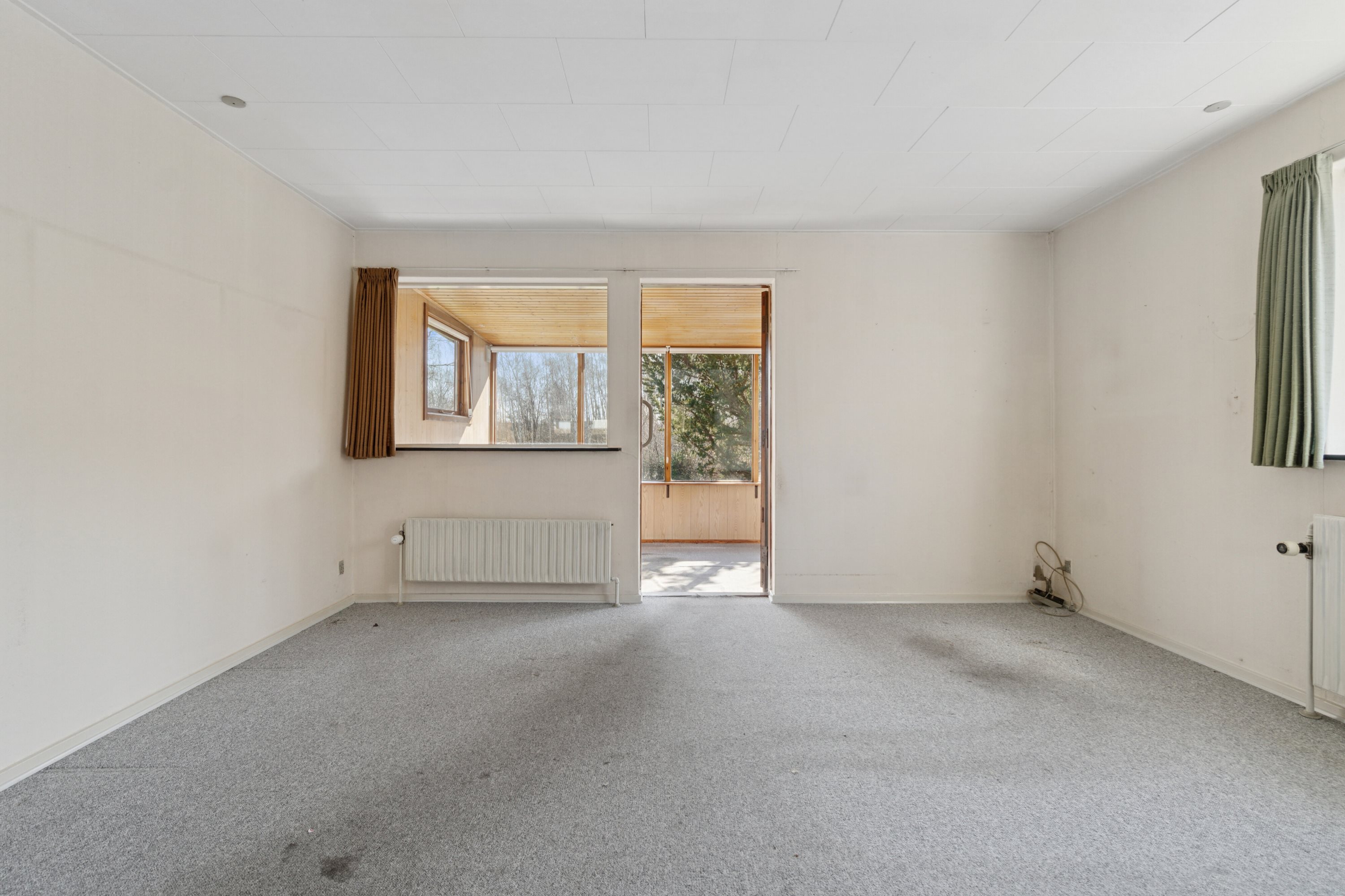 Fremhævet stue billede i fuldskærmstilstand. Billede af Buen 7, Lobbæk, 3720 Aakirkeby