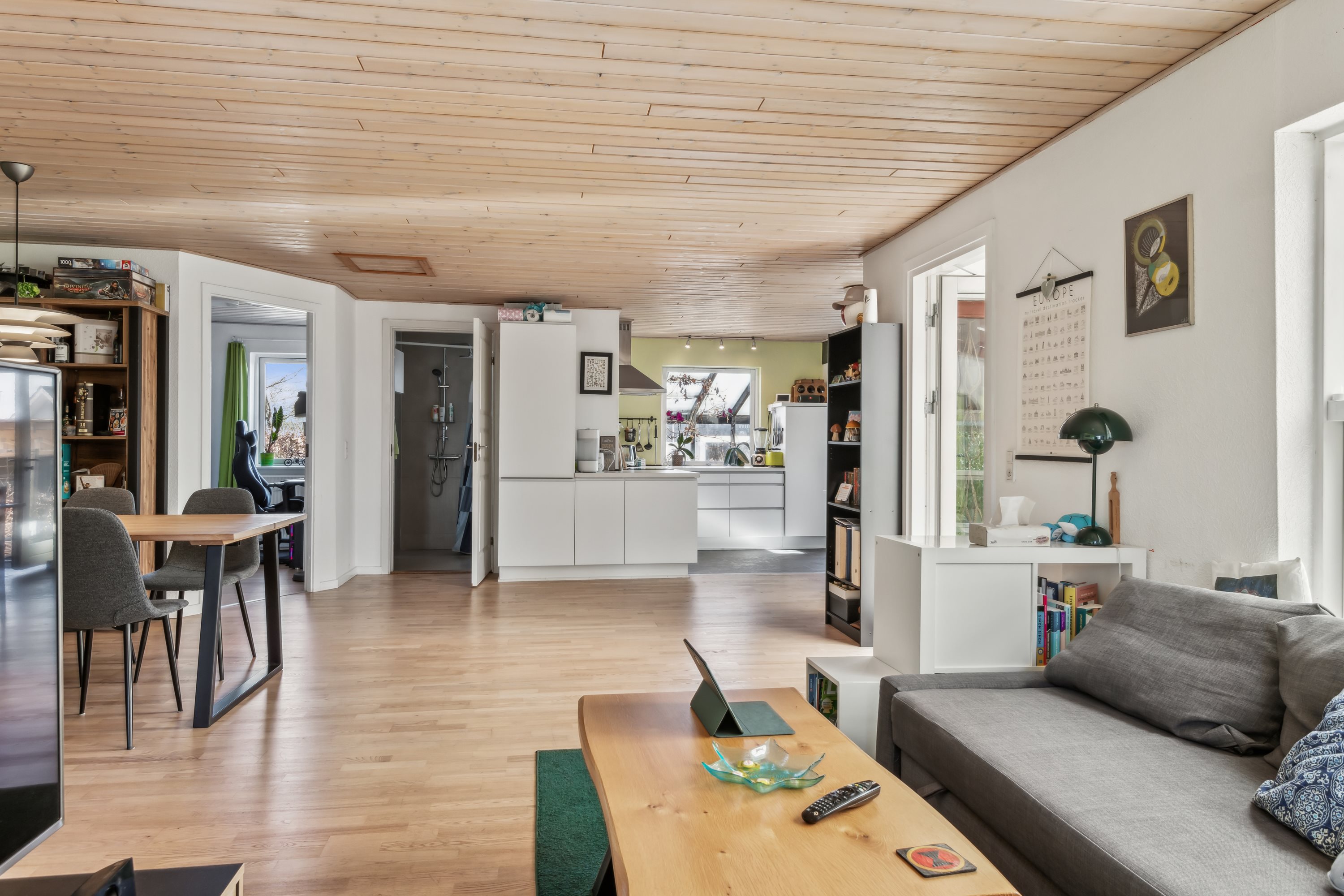 Fremhævet stue billede i fuldskærmstilstand. Billede af Buderupholmvej 19, 9530 Støvring