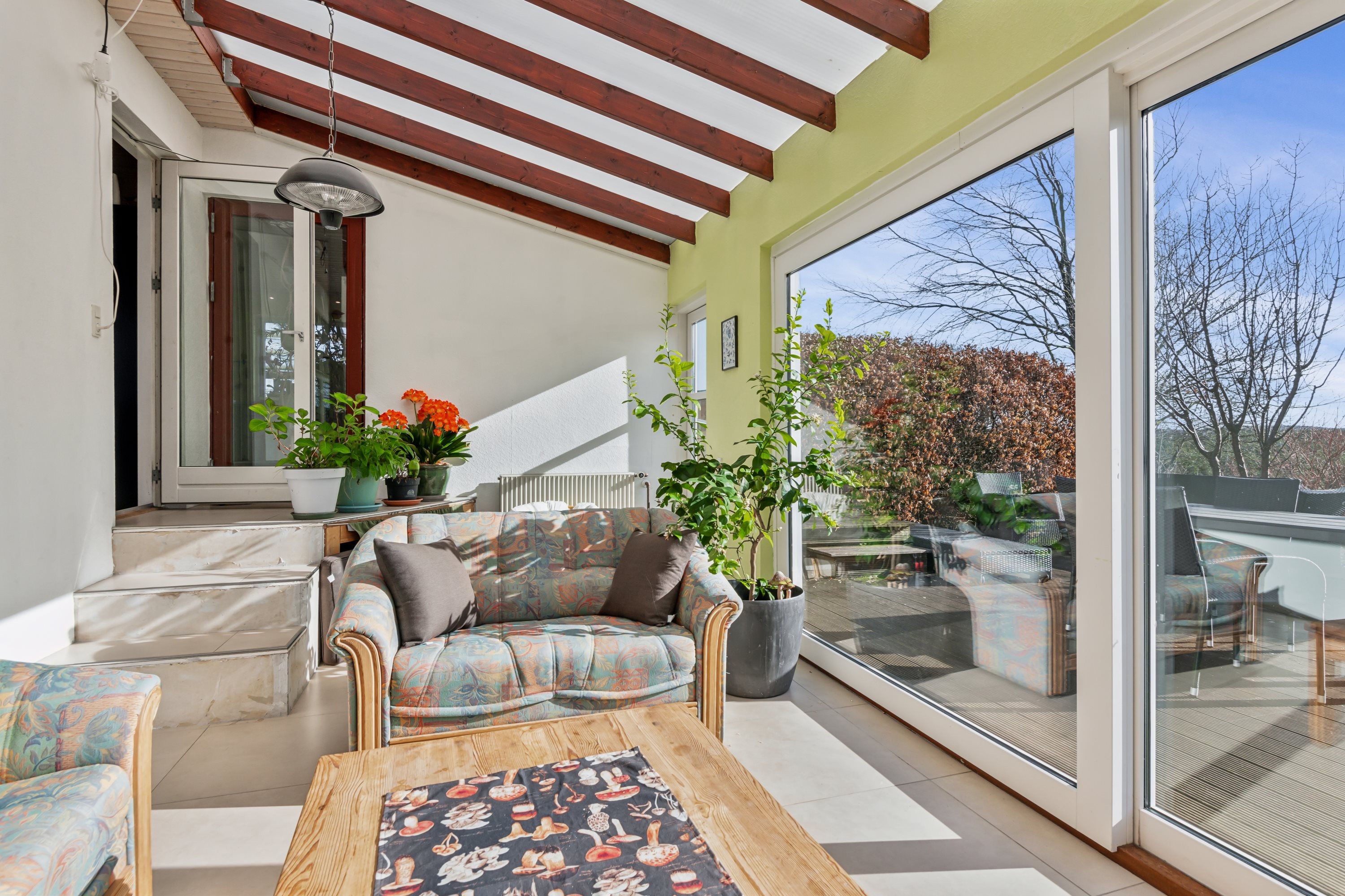 Fremhævet udestue billede i fuldskærmstilstand. Billede af Buderupholmvej 19, 9530 Støvring