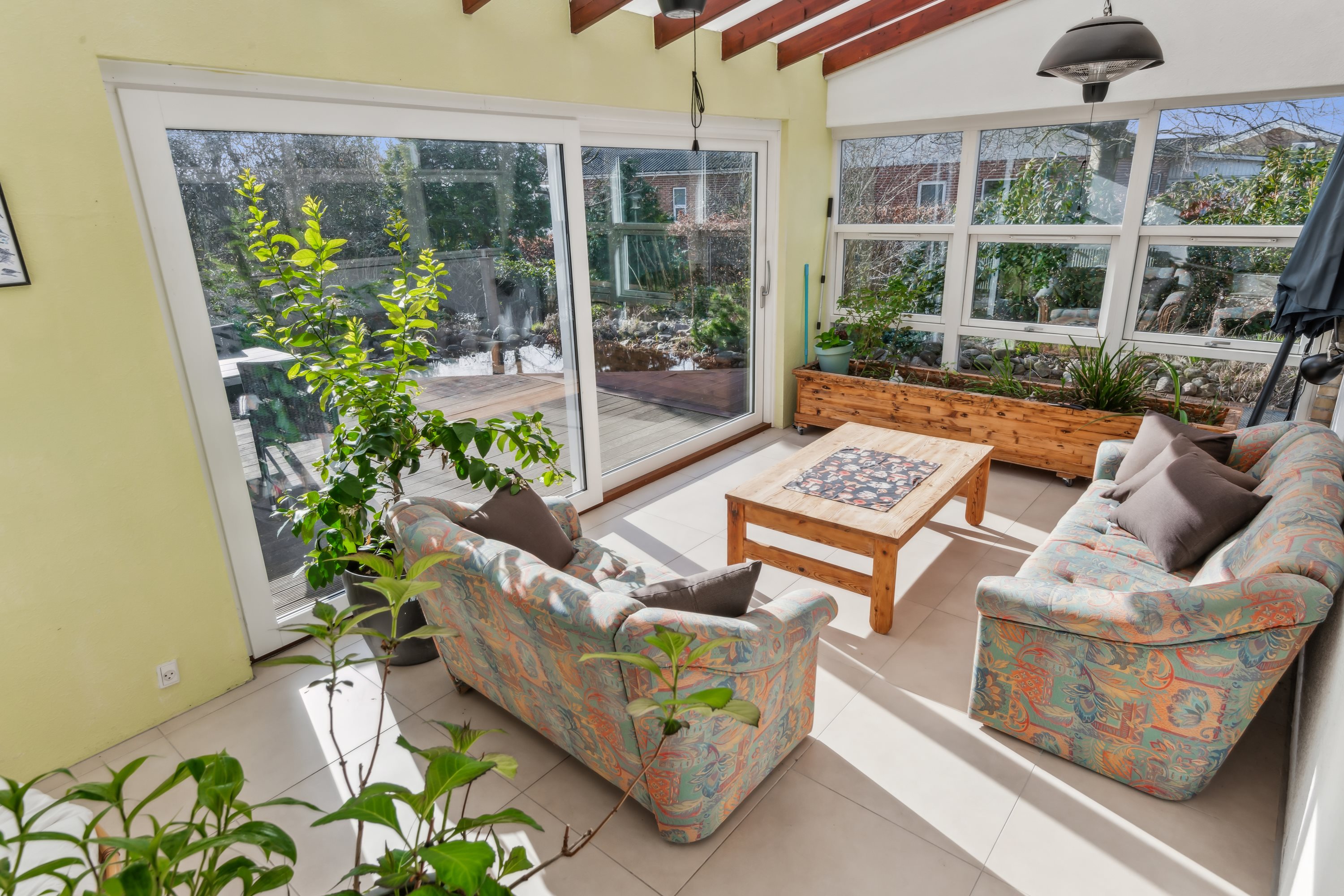 Fremhævet udestue billede i fuldskærmstilstand. Billede af Buderupholmvej 19, 9530 Støvring