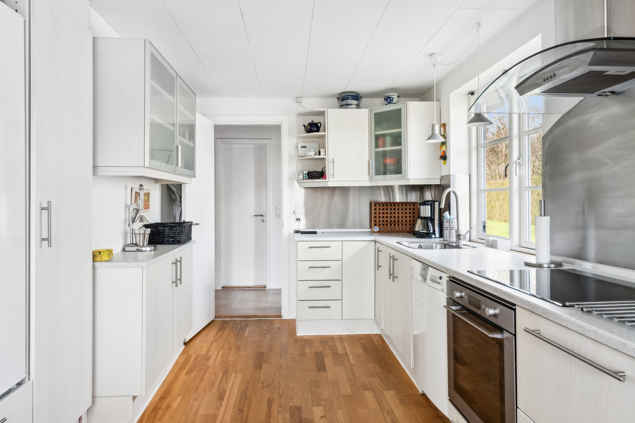 Fremhævet køkken billede i fuldskærmstilstand. Billede af Erik Klippings Vej 3, 8960 Randers SØ