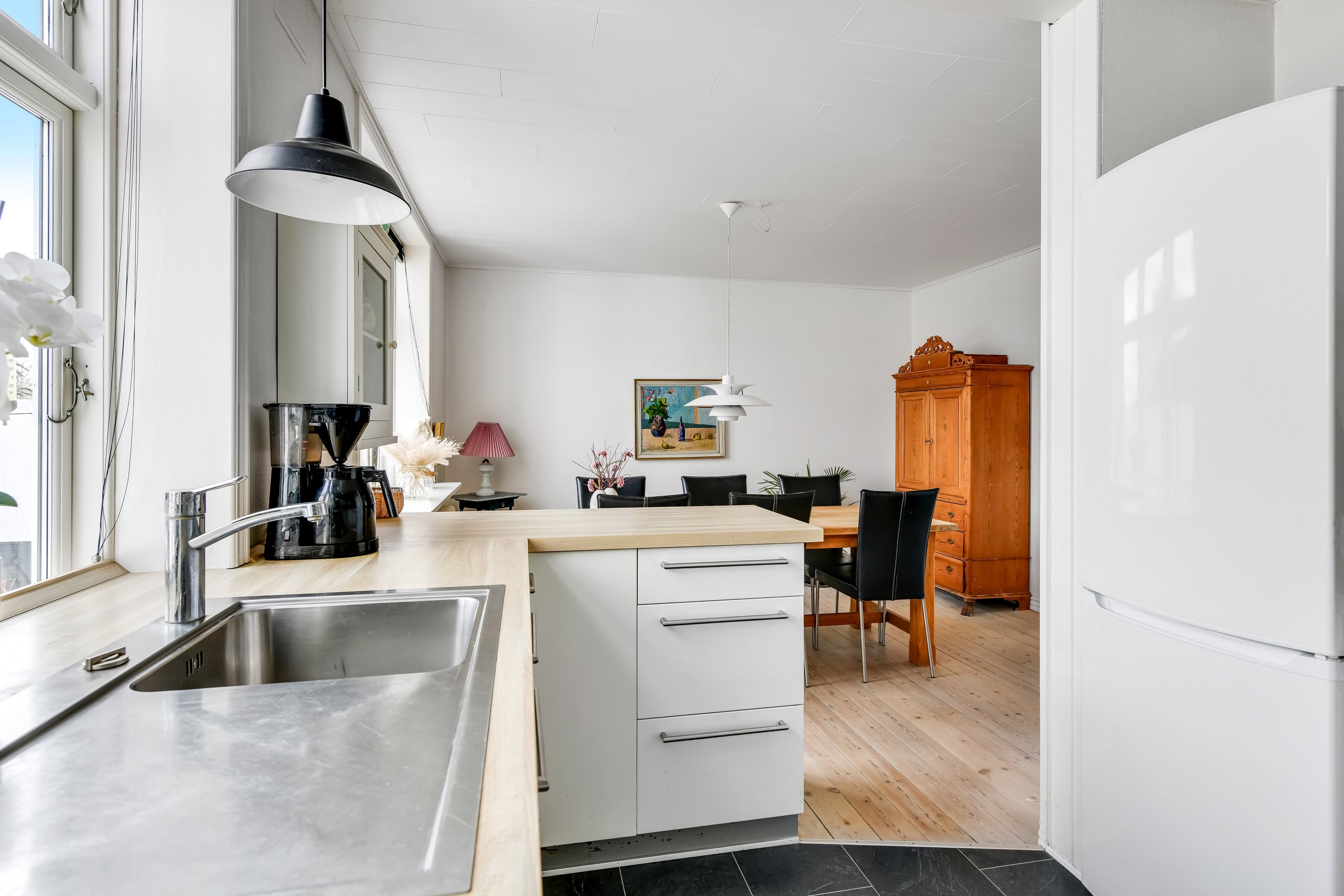 Fremhævet køkken billede i fuldskærmstilstand. Billede af Grundtvigs Alle 85, 6700 Esbjerg