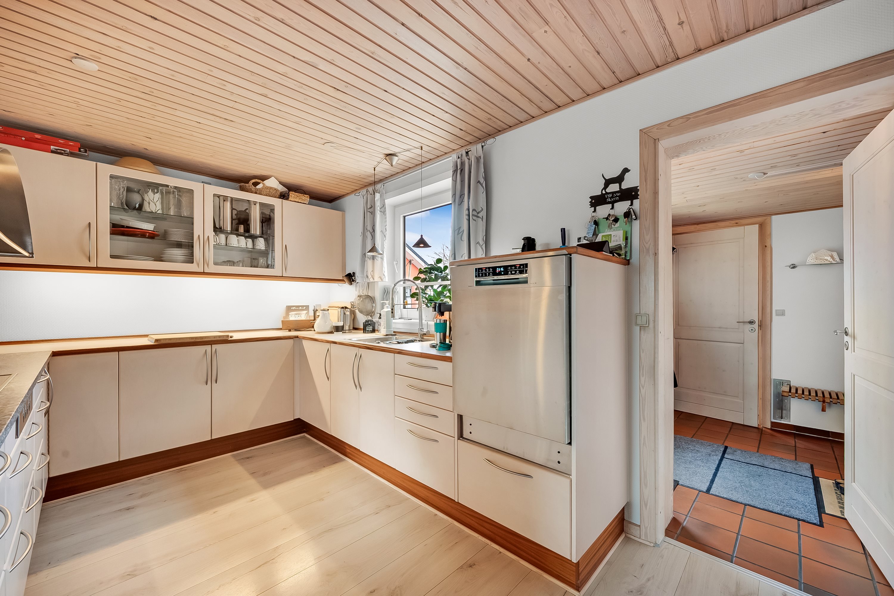 Fremhævet køkken alrum billede i fuldskærmstilstand. Billede af Tarmvej 6, Lønborg, 6880 Tarm