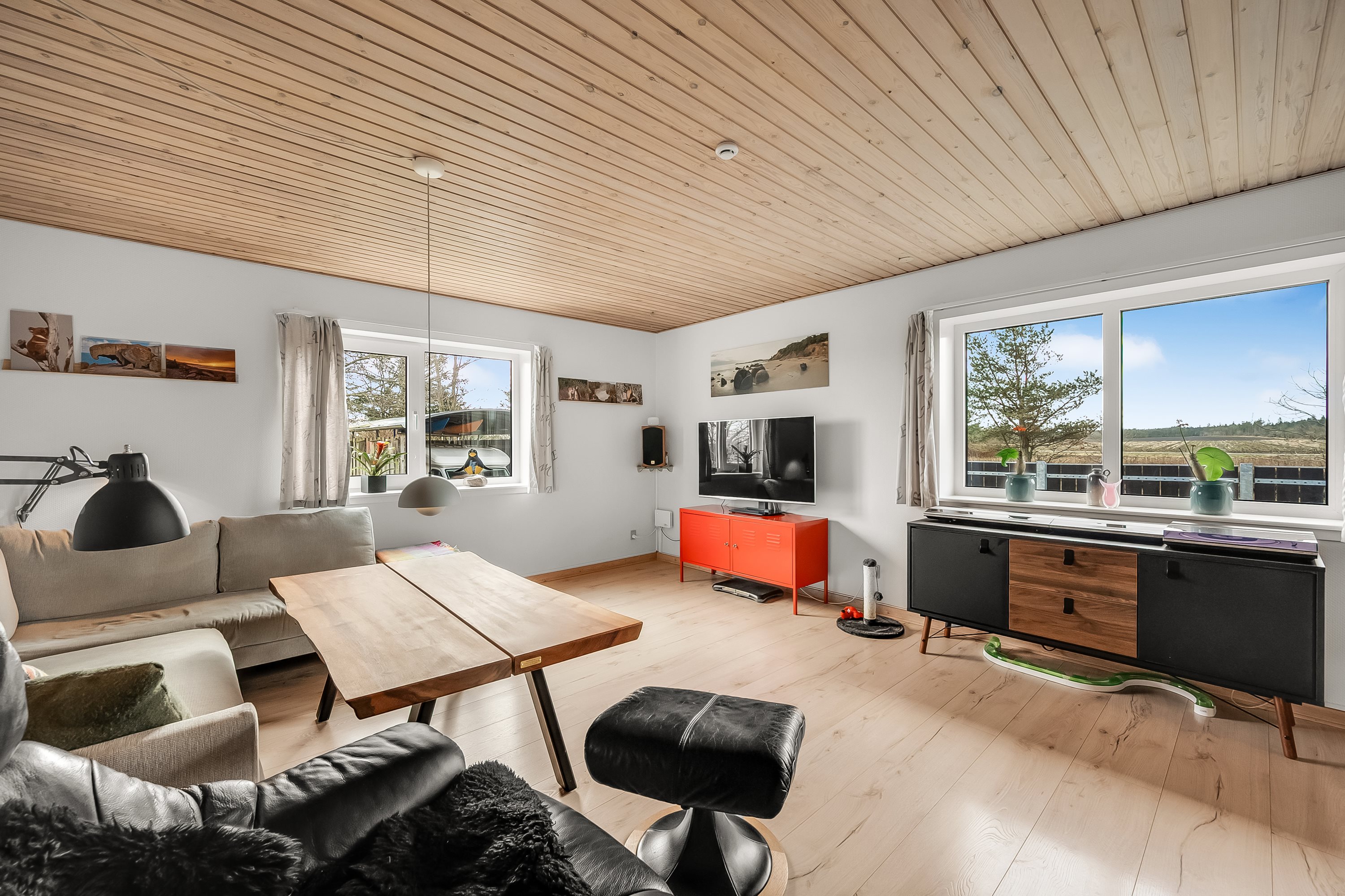 Fremhævet stue billede i fuldskærmstilstand. Billede af Tarmvej 6, Lønborg, 6880 Tarm