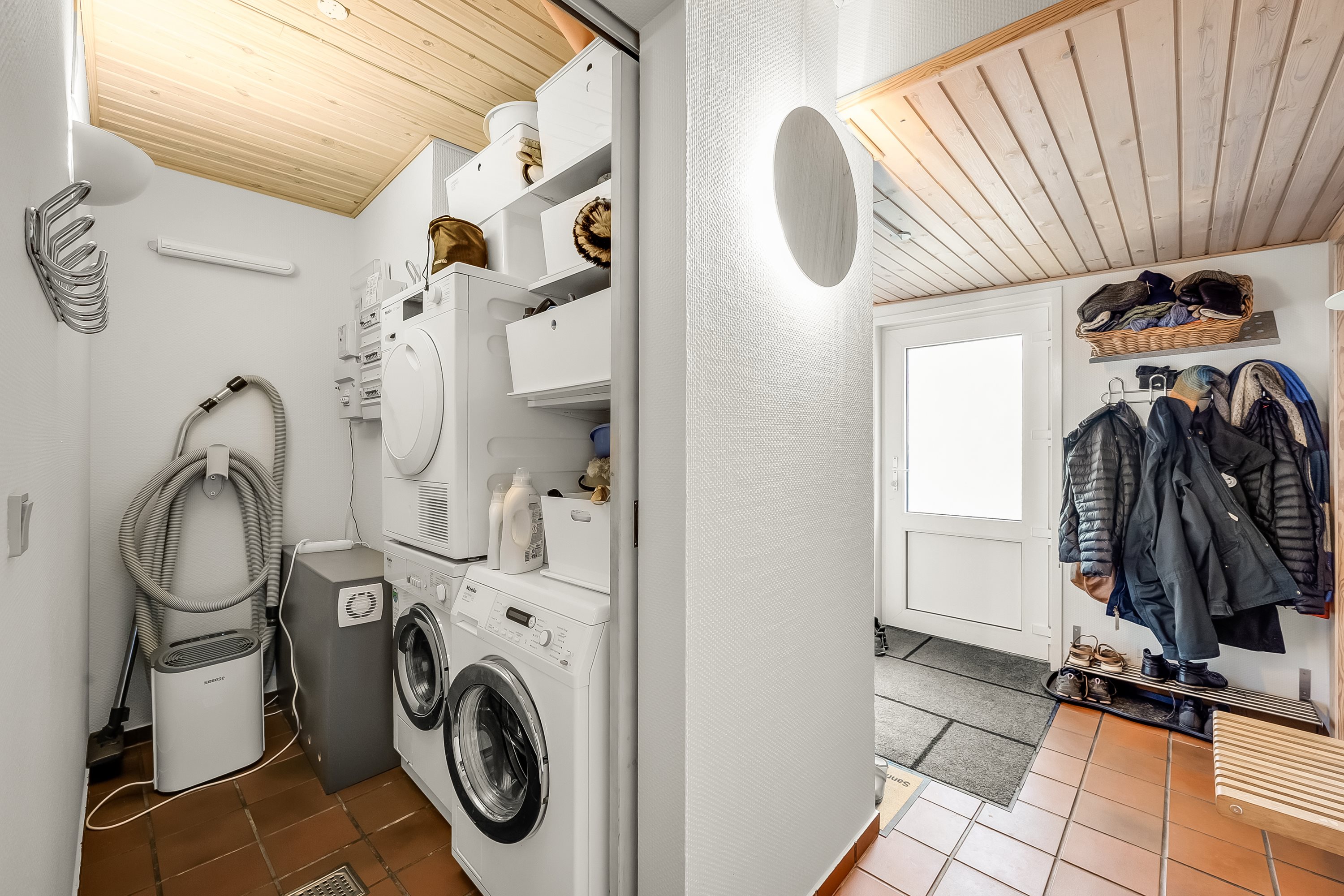 Fremhævet entré billede i fuldskærmstilstand. Billede af Tarmvej 6, Lønborg, 6880 Tarm