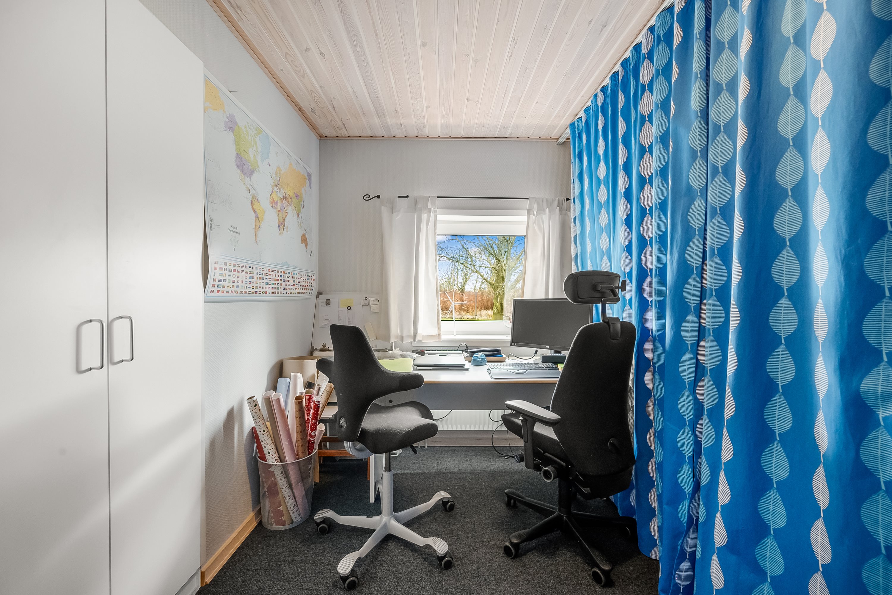 Fremhævet kontor billede i fuldskærmstilstand. Billede af Tarmvej 6, Lønborg, 6880 Tarm