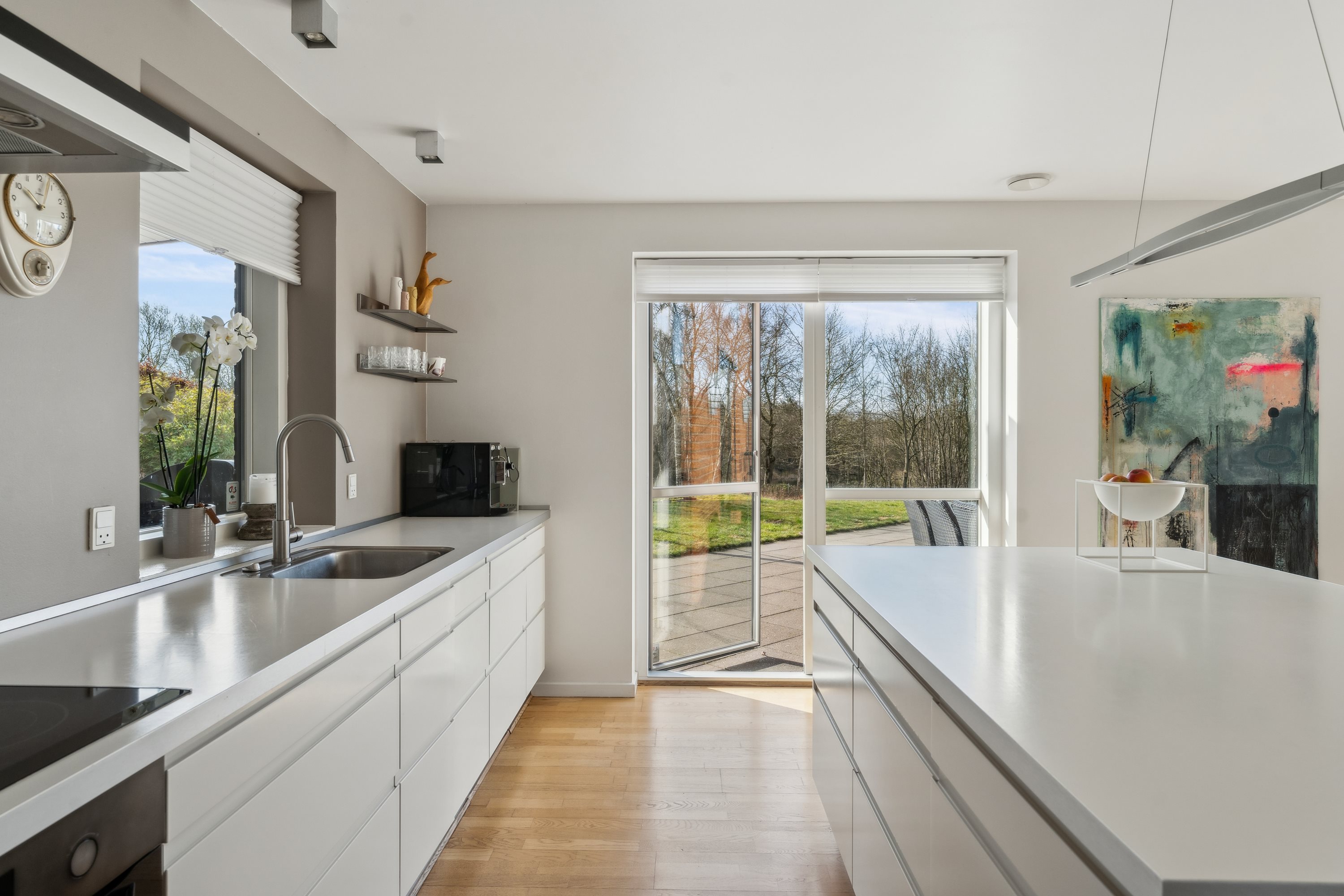 Fremhævet køkken billede i fuldskærmstilstand. Billede af Granvænget 15, 8990 Fårup