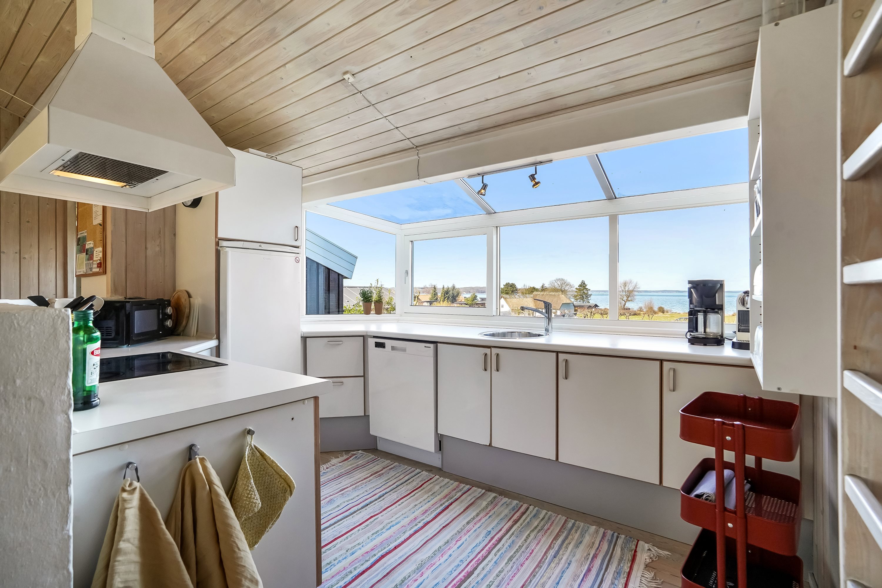 Fremhævet køkken billede i fuldskærmstilstand. Billede af Kildevangsvej 18, Baaring Mark, 5466 Asperup