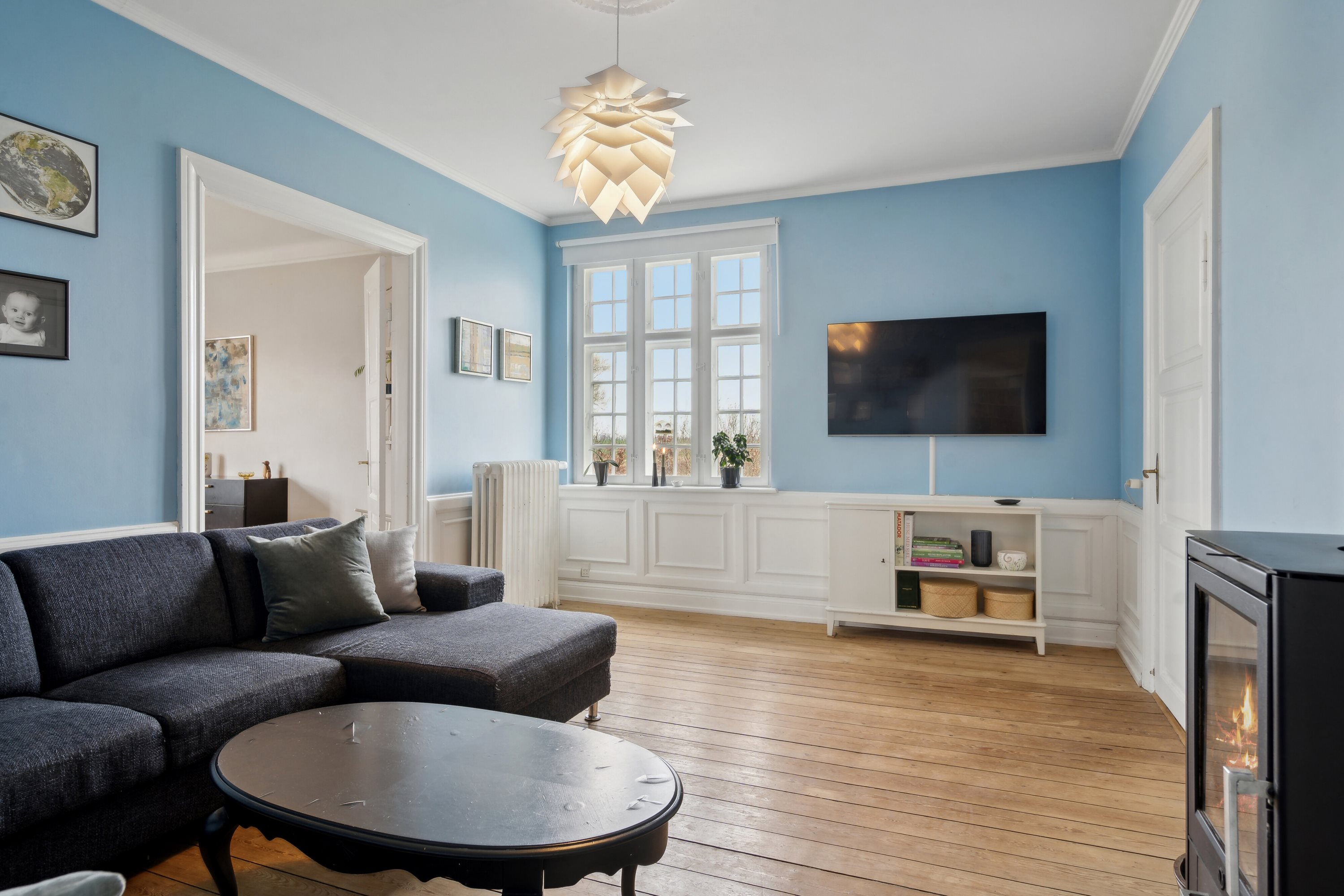 Fremhævet stue billede i fuldskærmstilstand. Billede af Jullerupvej 52, Jullerup, 5471 Søndersø