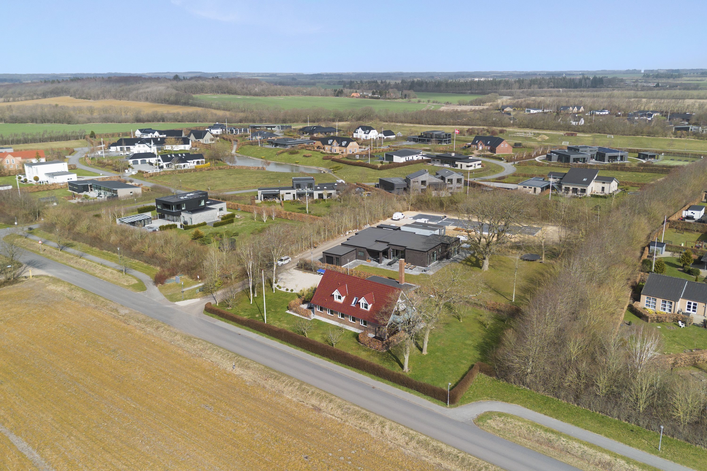 Fremhævet ejendommen billede i fuldskærmstilstand. Billede af Isbjerg Møllevej 66, 6800 Varde