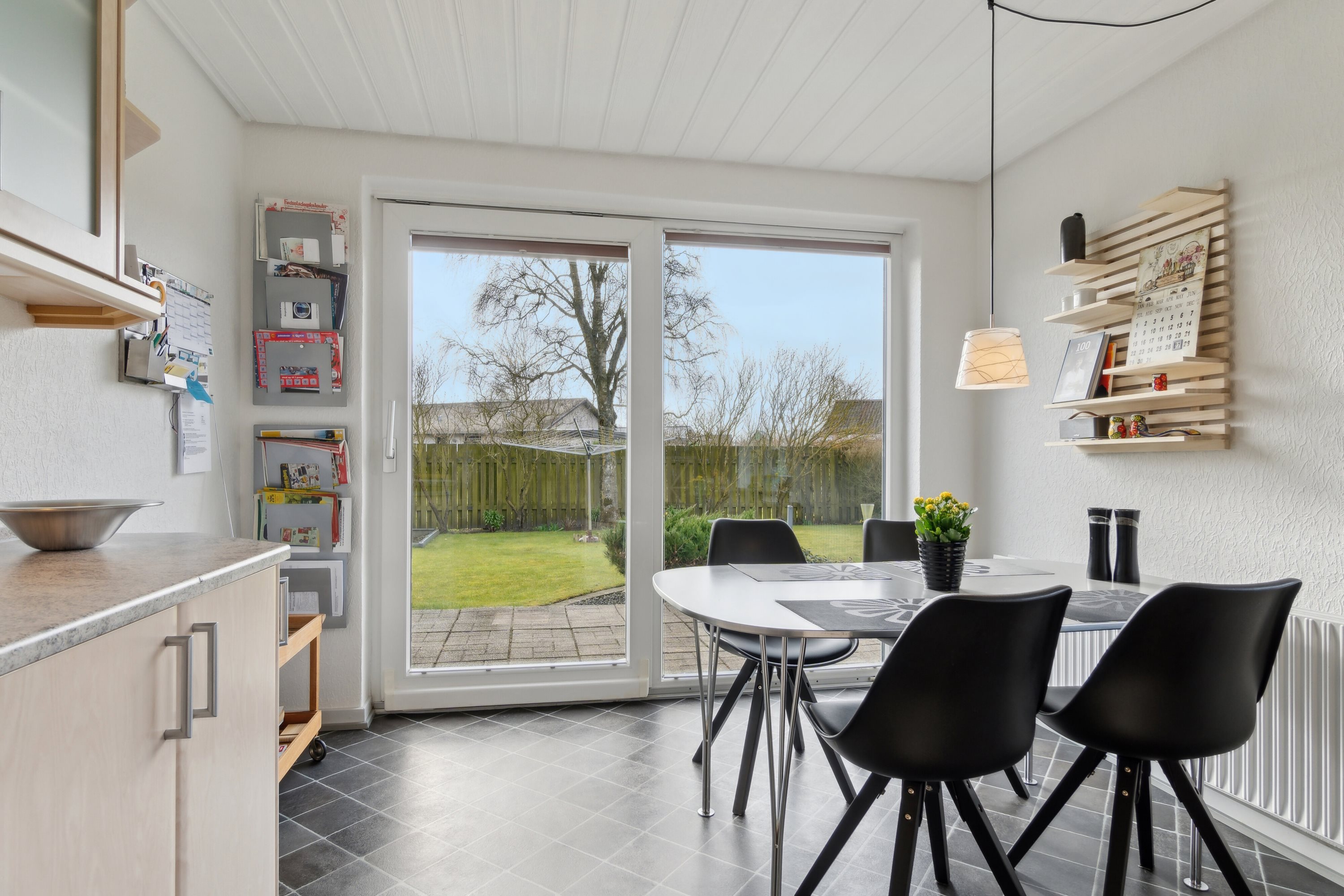 Fremhævet spisestue billede i fuldskærmstilstand. Billede af Villavej 3, Østerild, 7700 Thisted