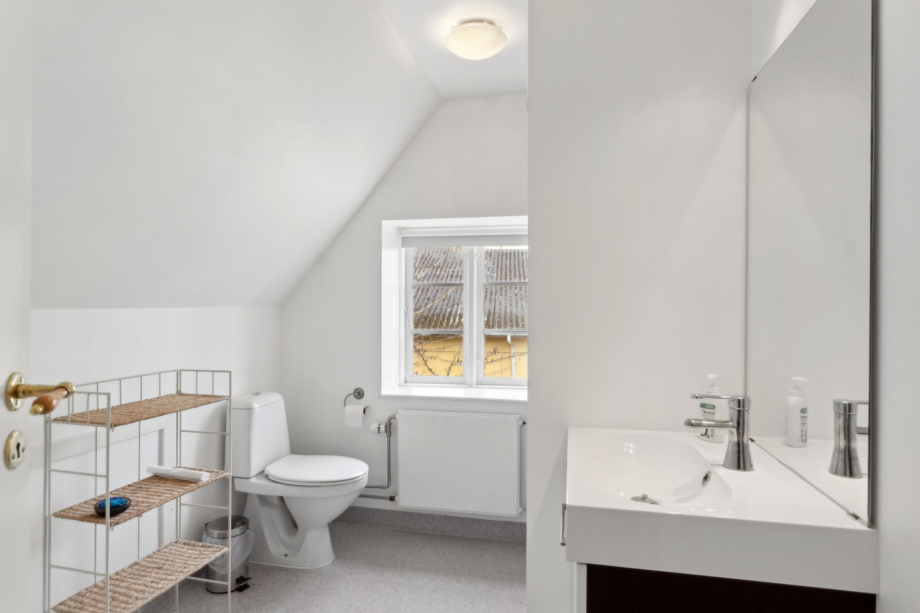 Fremhævet badeværelse billede i fuldskærmstilstand. Billede af Bundgårdsballe 35, Nørreby, 5400 Bogense