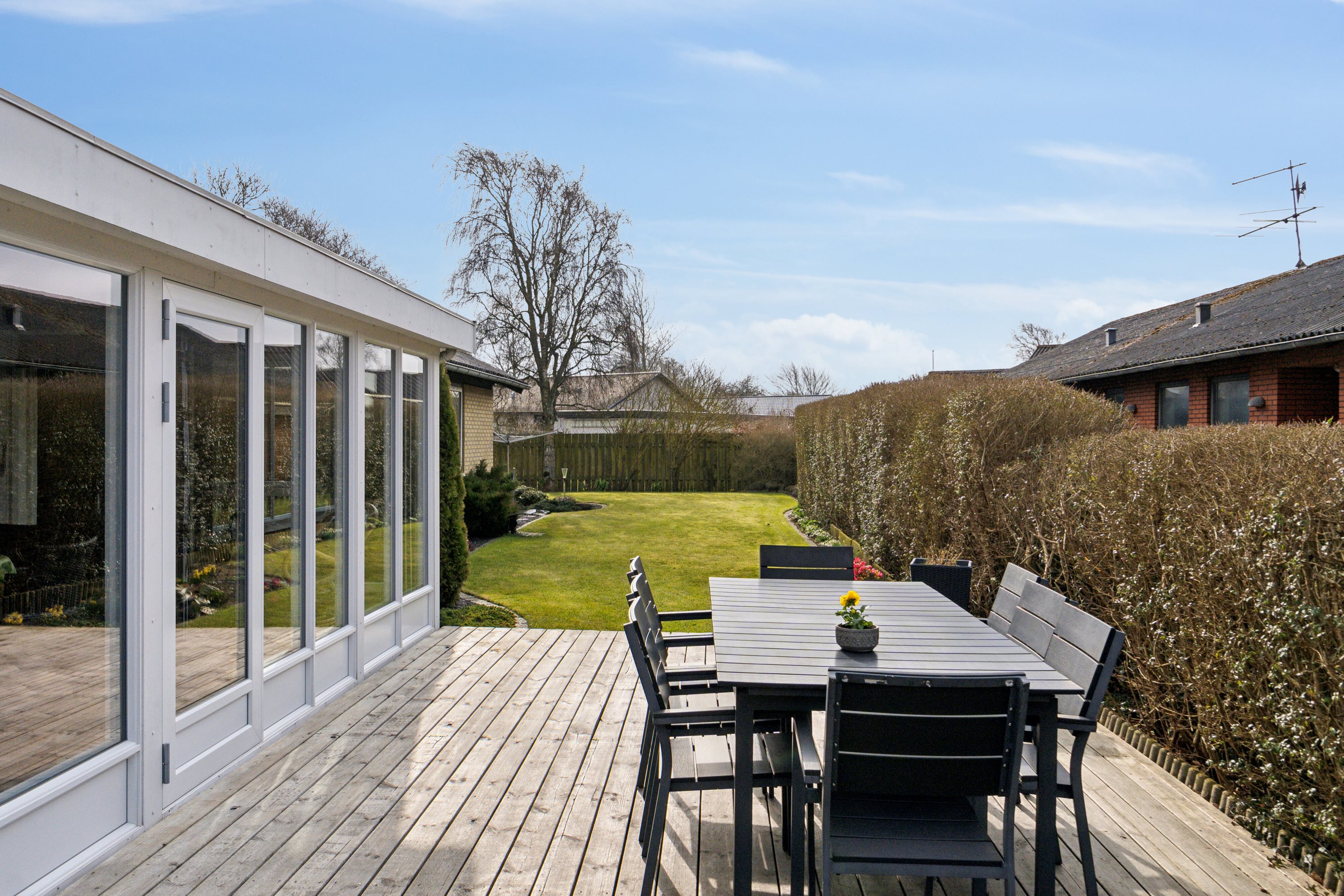 Fremhævet terrasse billede i fuldskærmstilstand. Billede af Villavej 3, Østerild, 7700 Thisted