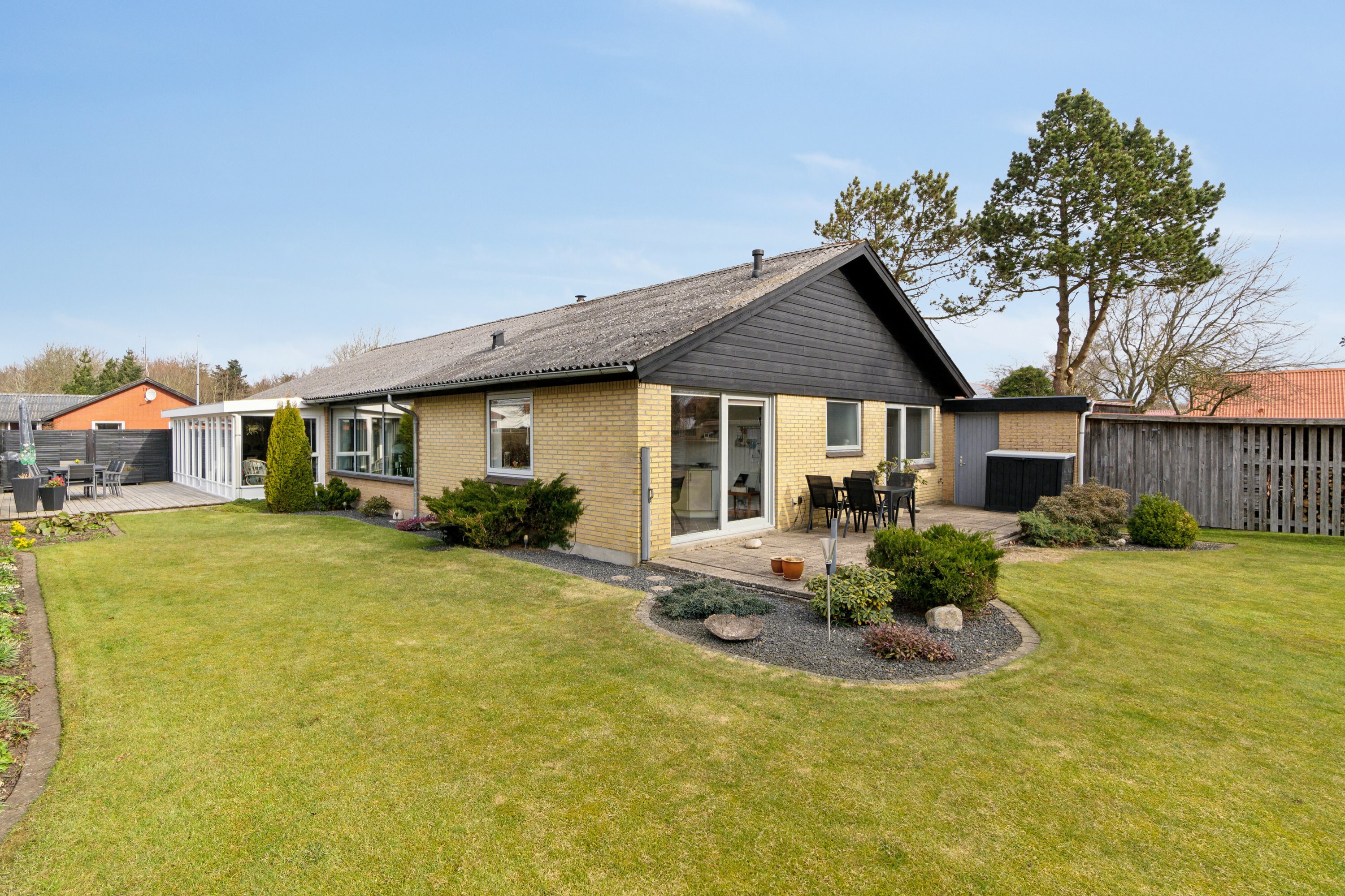 Fremhævet set fra haven billede i fuldskærmstilstand. Billede af Villavej 3, Østerild, 7700 Thisted