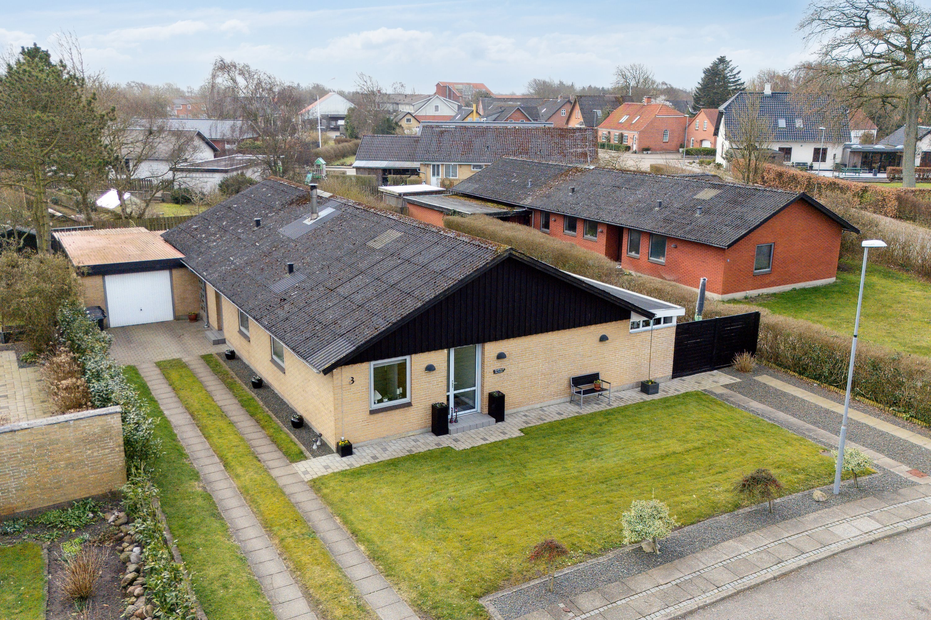 Fremhævet set fra vejen billede i fuldskærmstilstand. Billede af Villavej 3, Østerild, 7700 Thisted