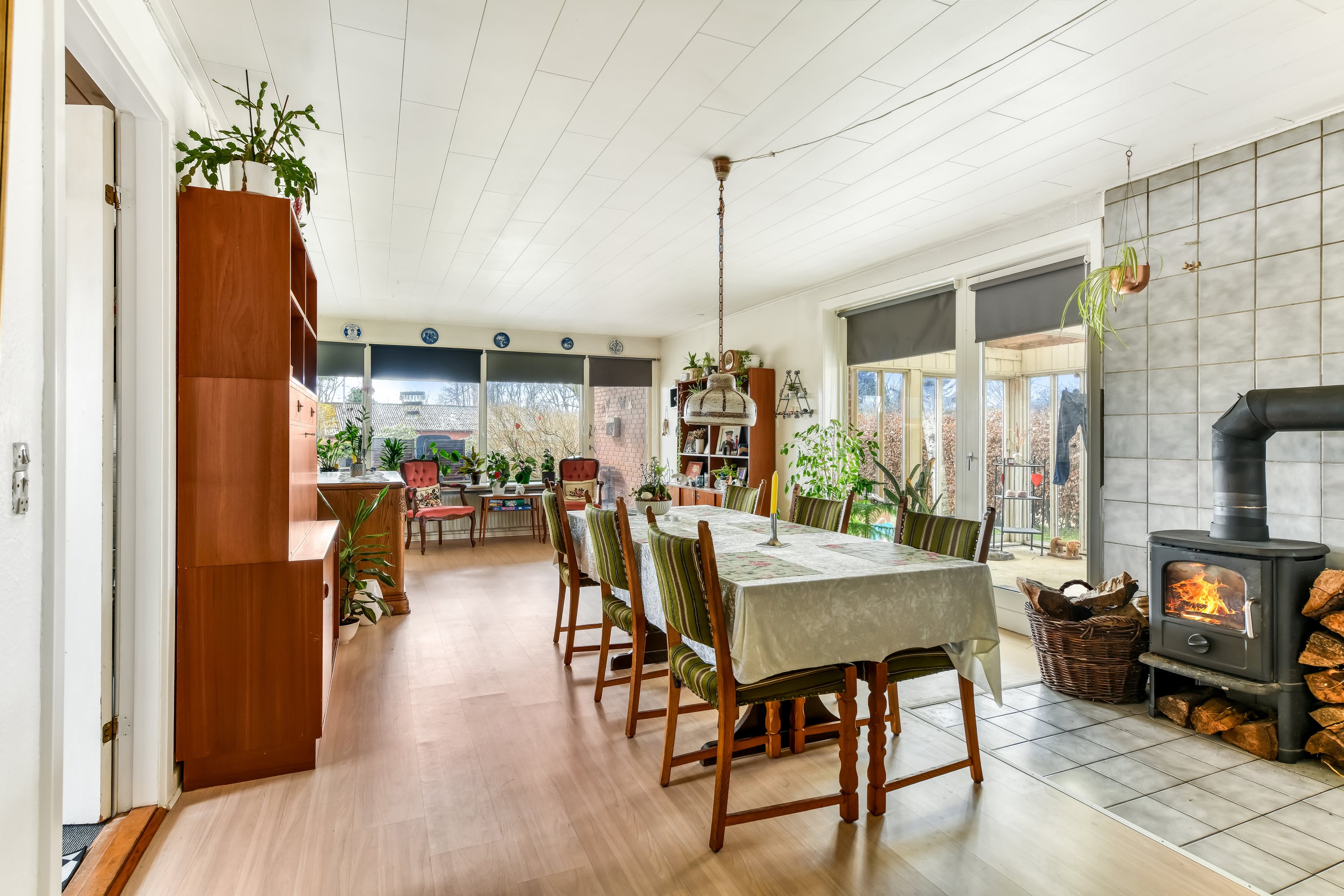 Fremhævet stue billede i fuldskærmstilstand. Billede af Engebækvej 19, 7270 Stakroge