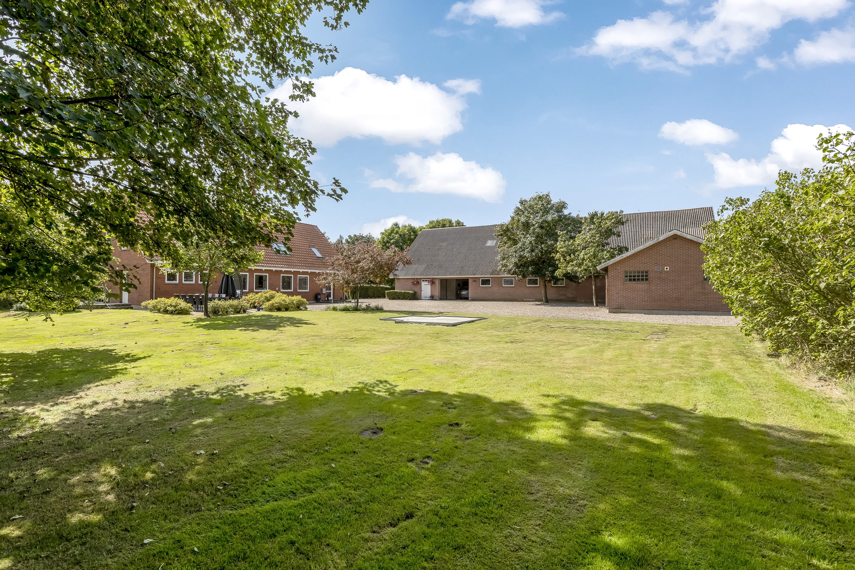 Fremhævet facade billede i fuldskærmstilstand. Billede af Mejerholmvej 1, 6270 Tønder